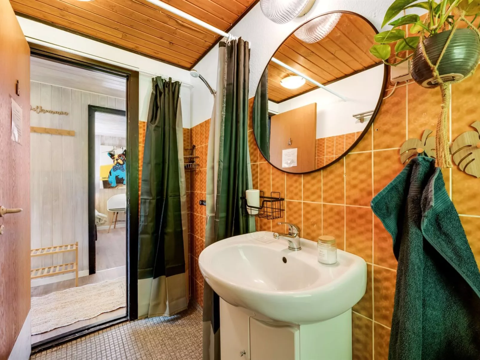 "Nelina" - 950m to the fjord-Dedans