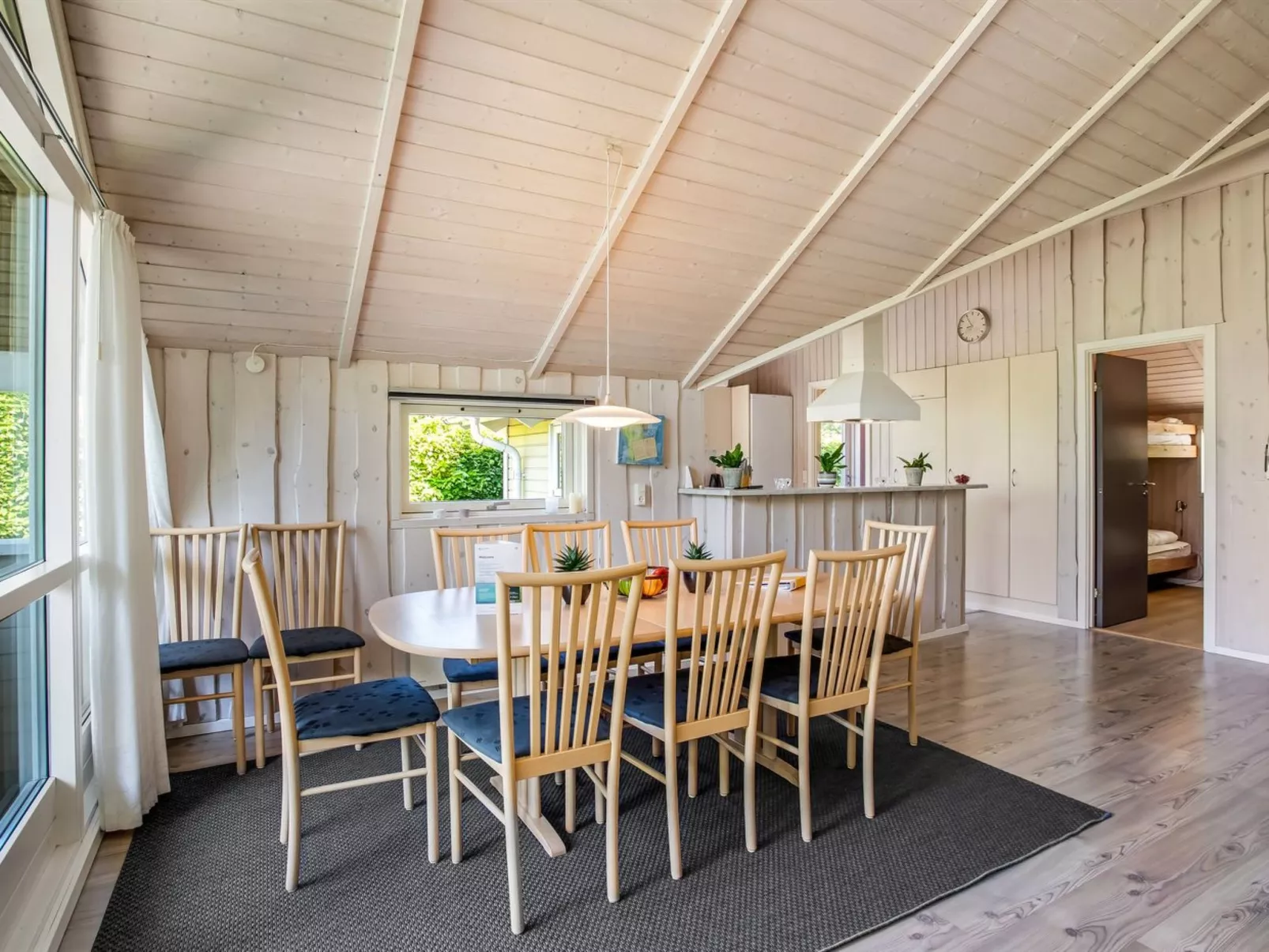 "Isving" - 1.1km to the fjord-Inside