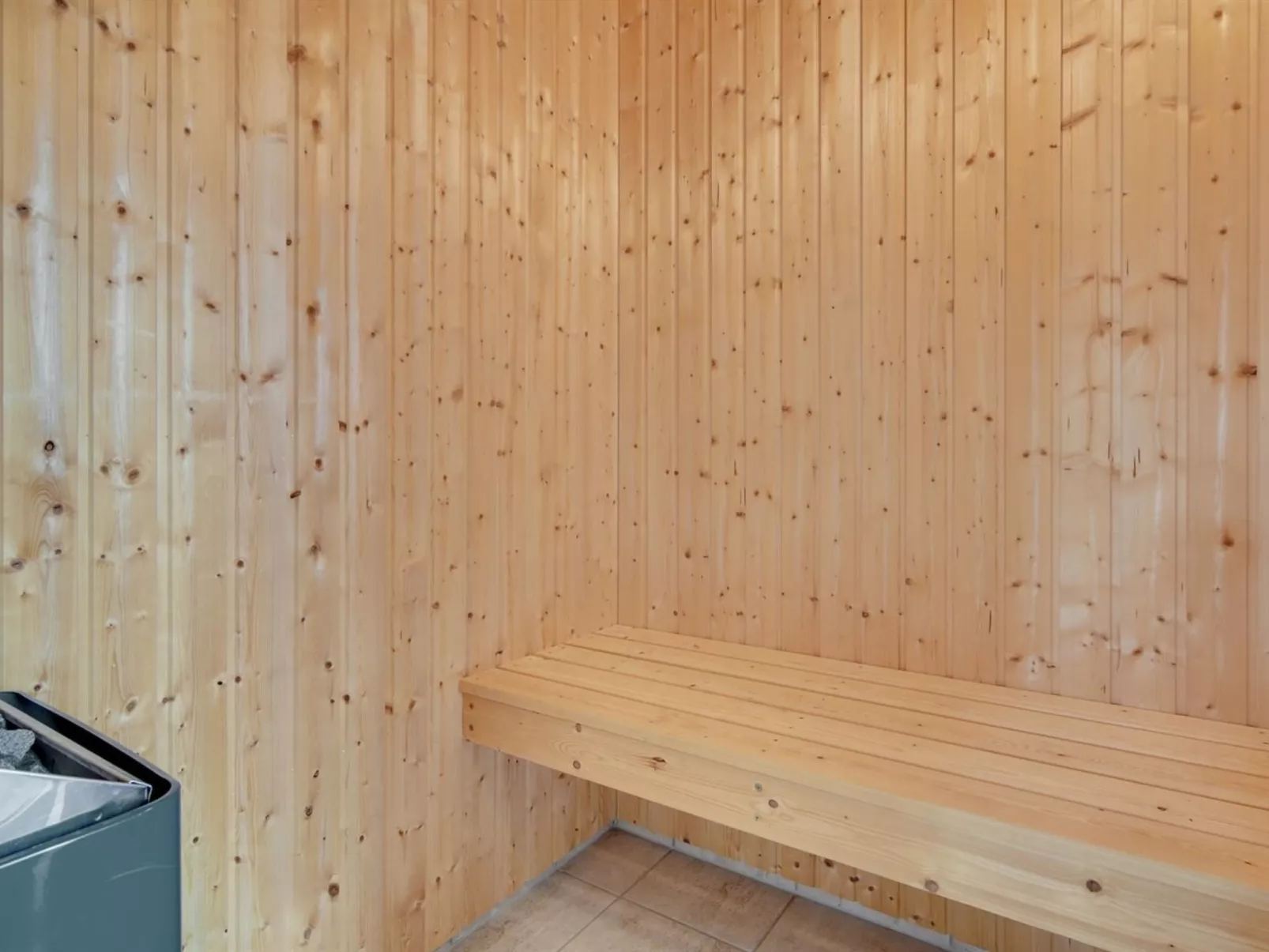 "Asel" - 4km from the sea-Inside