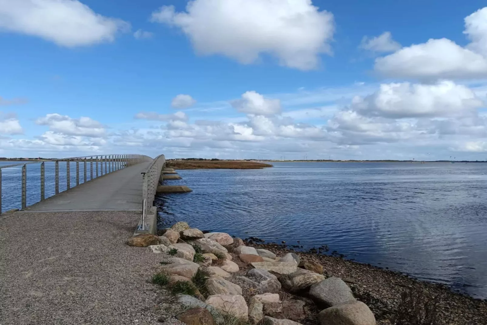Maison de vacances pour 4 a Ringkøbing-By Traum-Vue sur l'eau