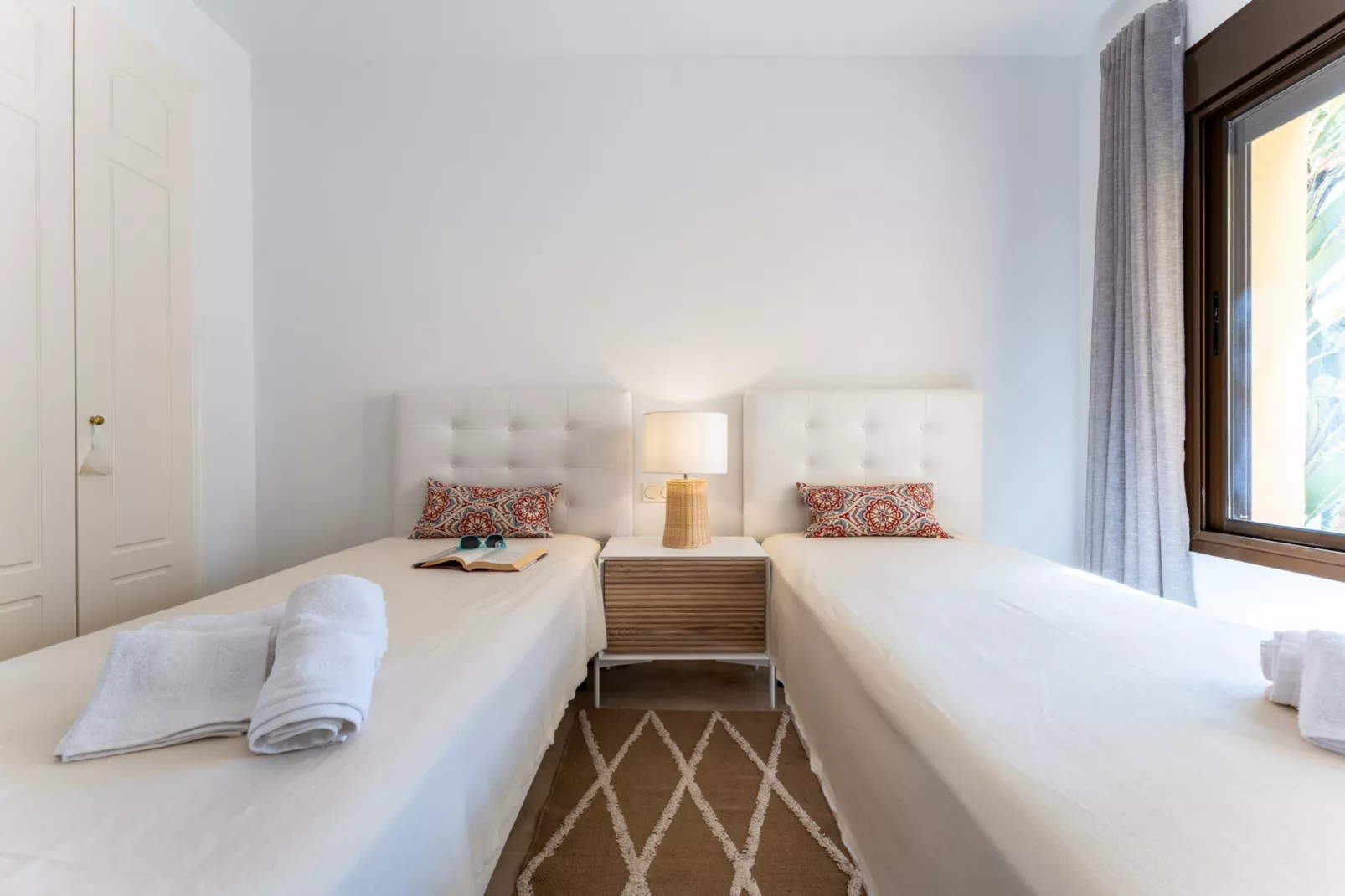 CT 199 HHH - Duquesa Village-Chambre