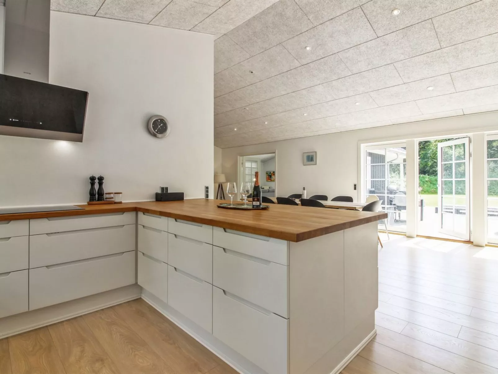 "Hela" - 1.4km from the sea-Inside