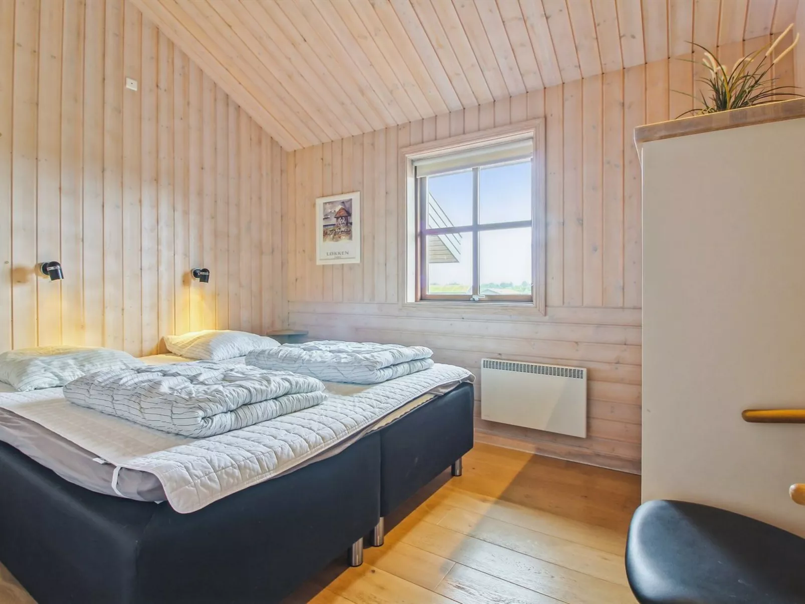 "Ran" - 1.5km from the sea-Drinnen