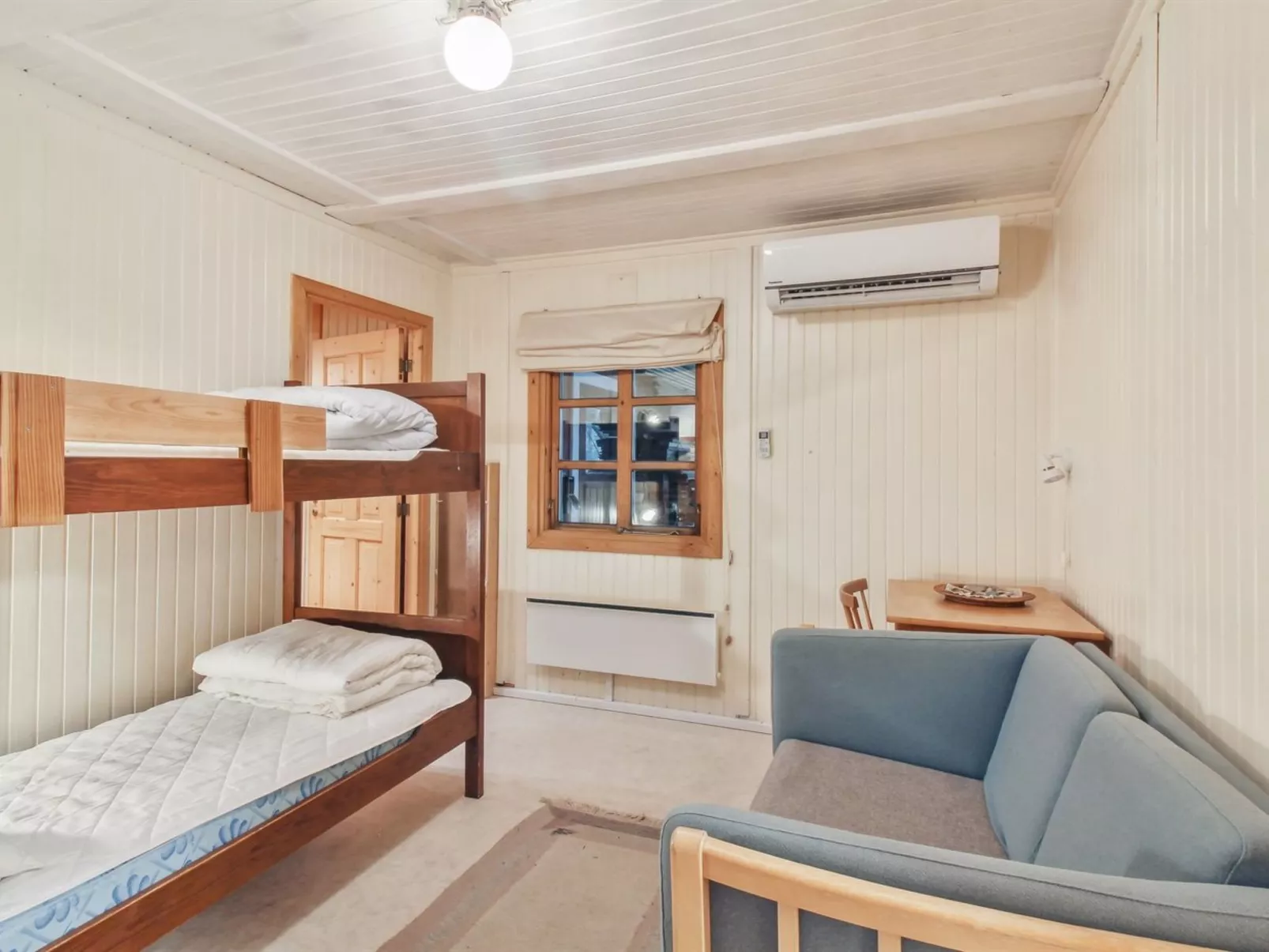 "Muriel" - 1.1km from the sea-Dedans