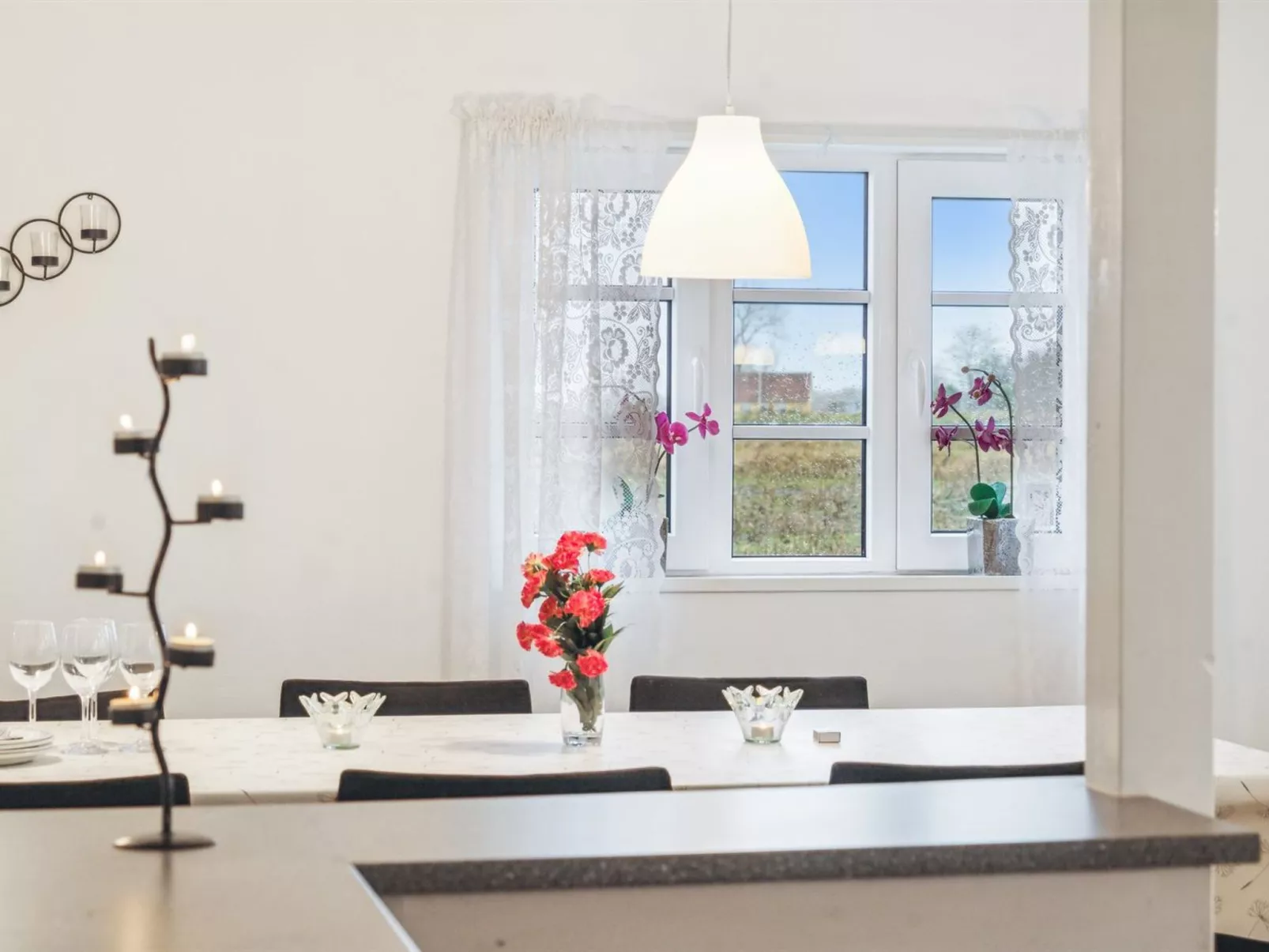 "Eliane" - 1.8km from the sea-Dedans