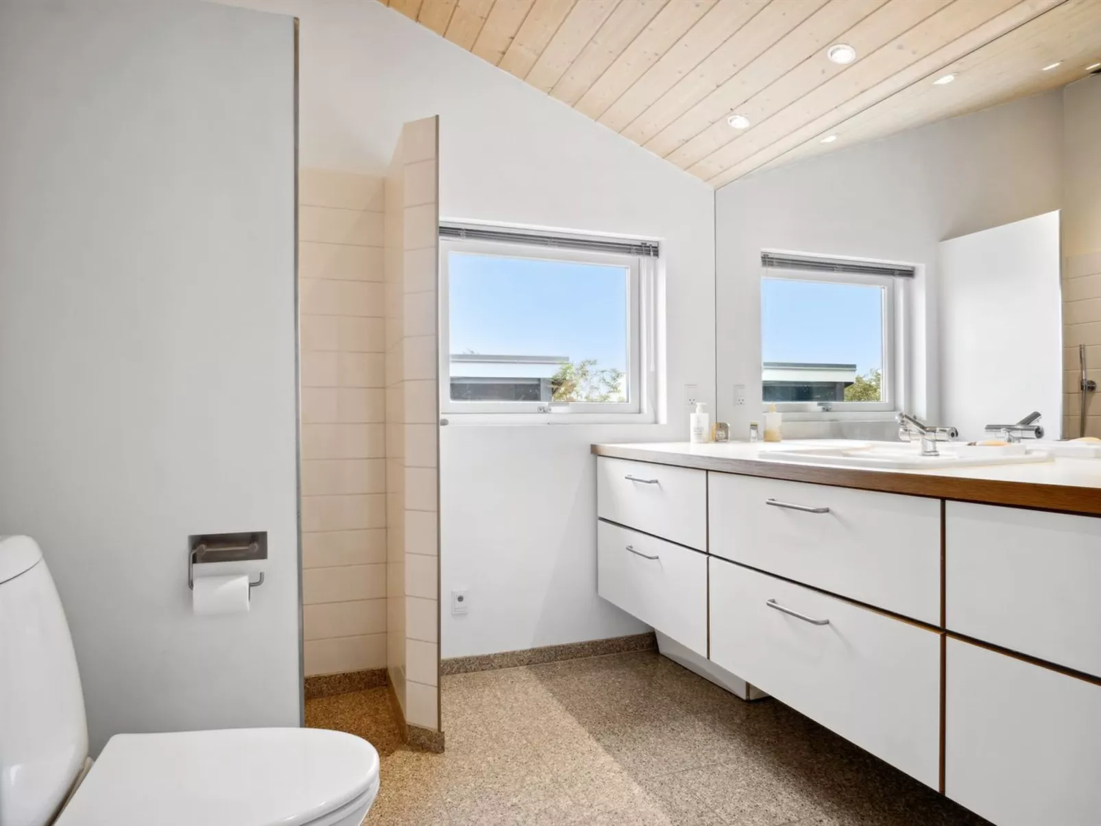 "Enwald" - 275m from the sea-Inside