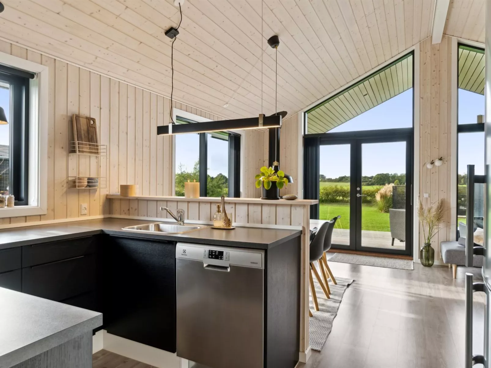 "Brothir" - 500m from the sea-Inside