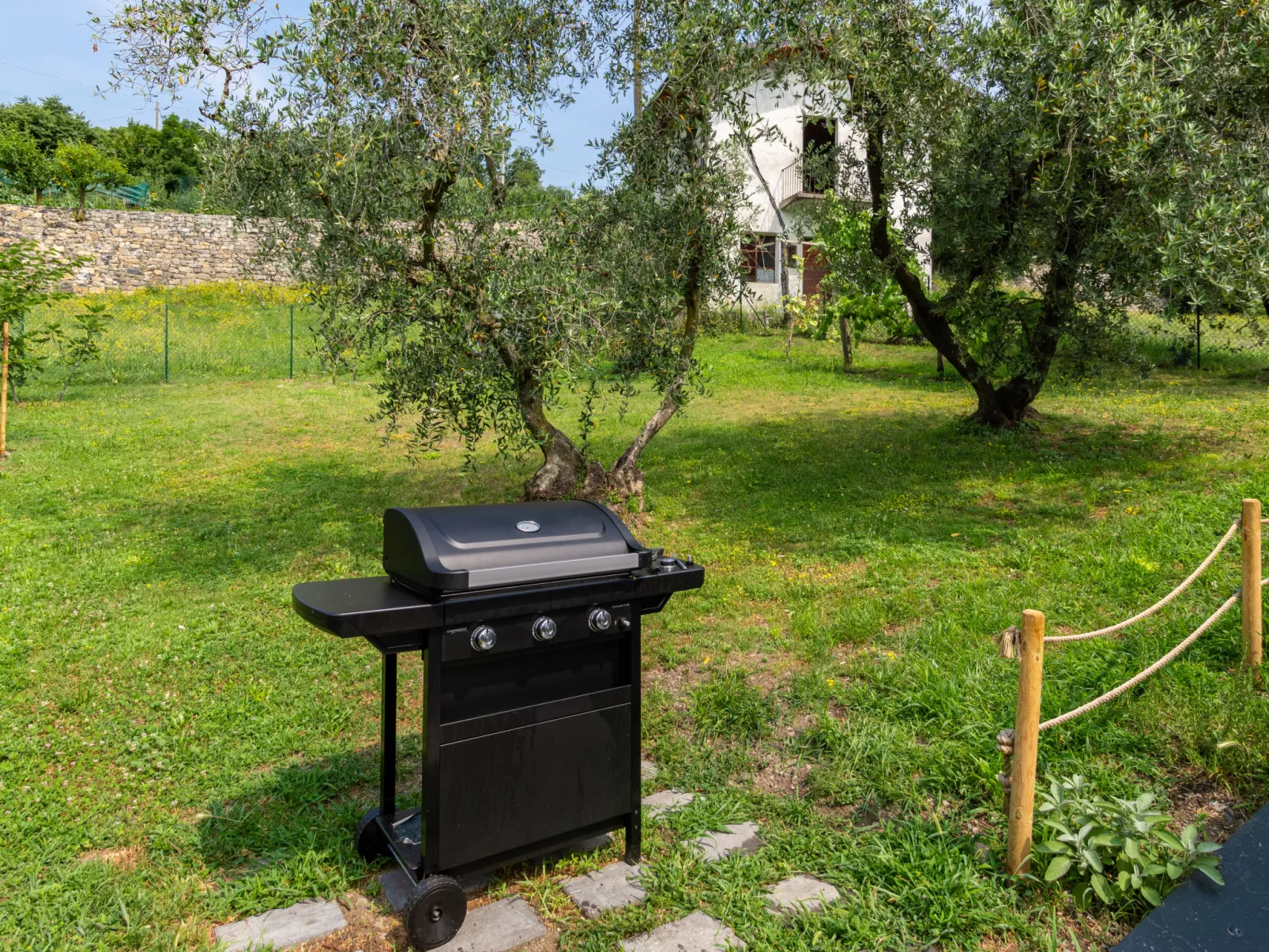 Villa Gau'-Outside