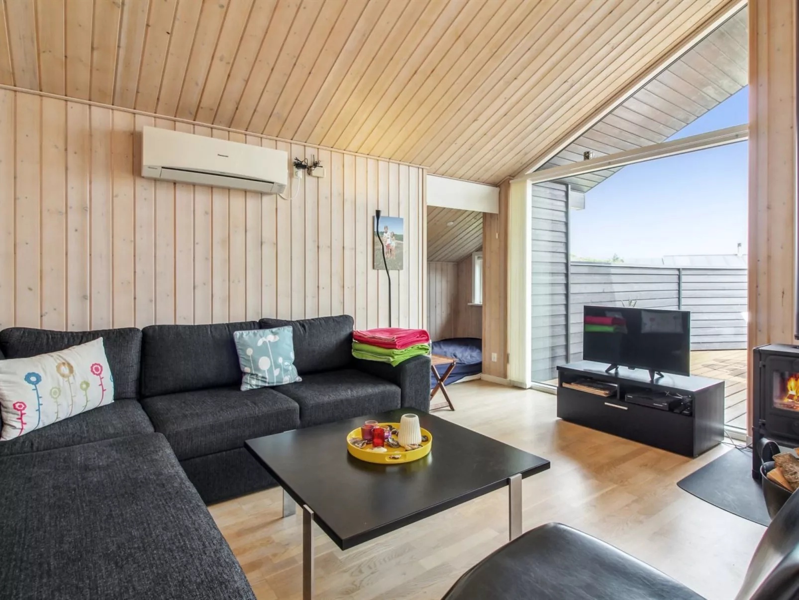 "Alma" - 500m from the sea-Inside