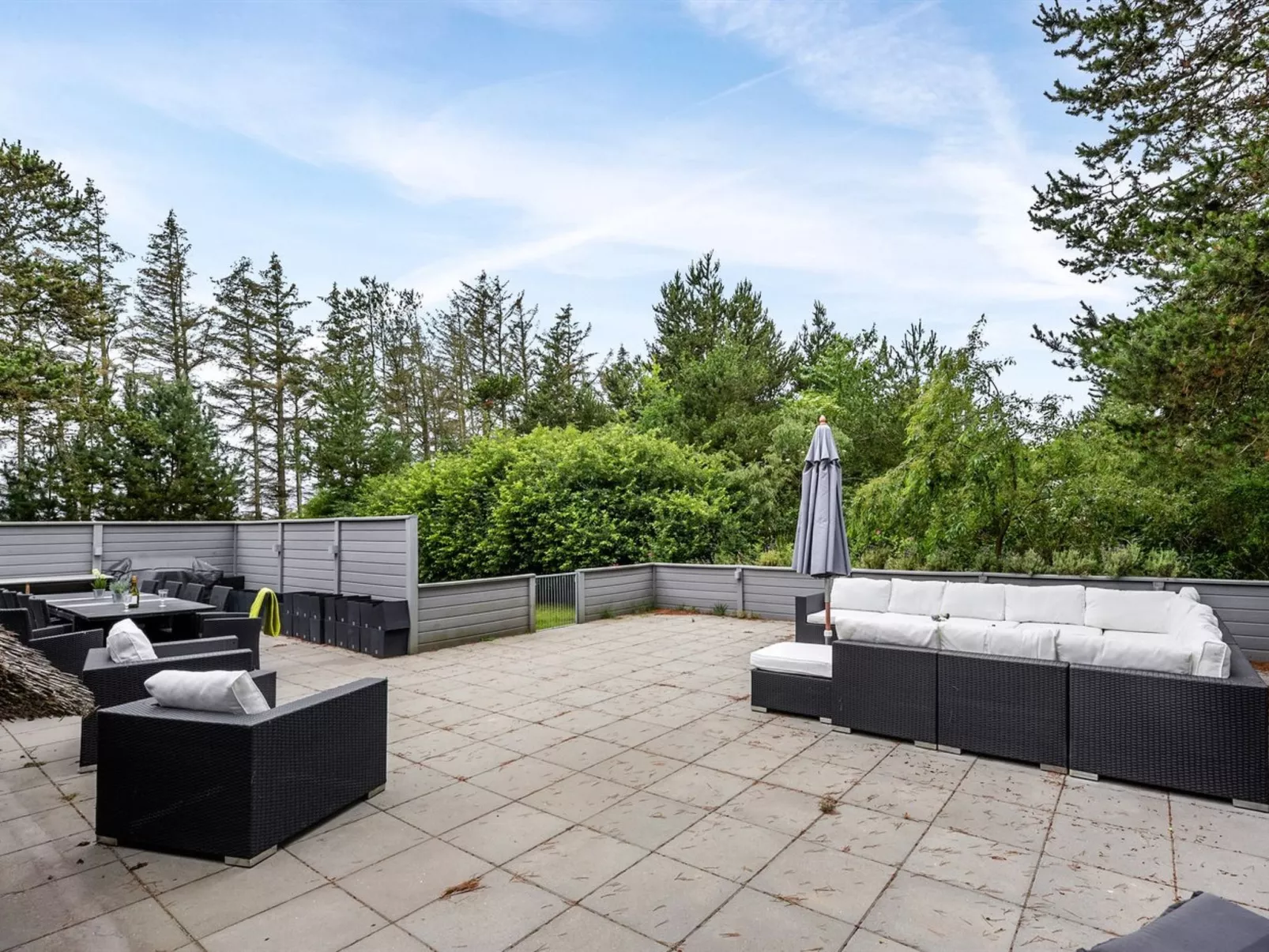 "Annelisa" - 200m to the fjord-Outside