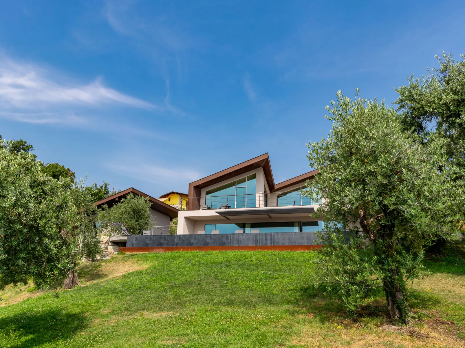Villa Gau'-Outside