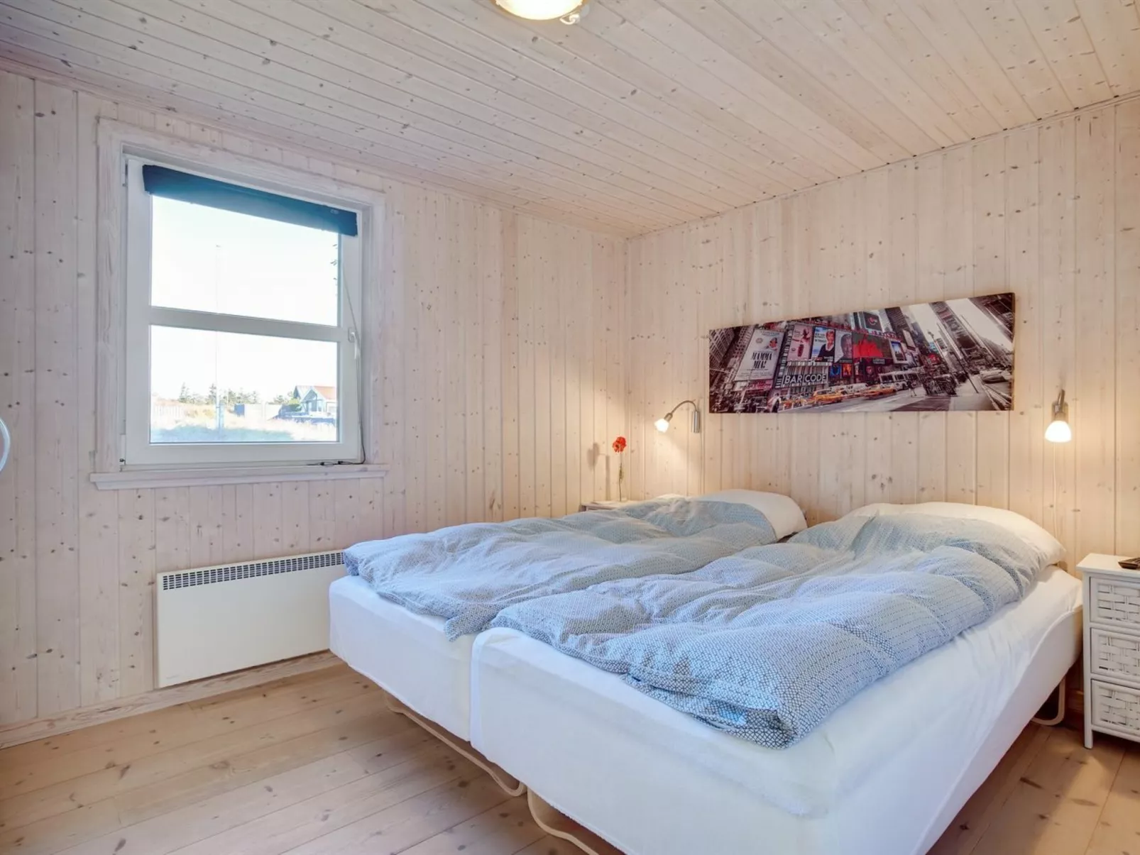 "Gun" - 450m from the sea-Dedans