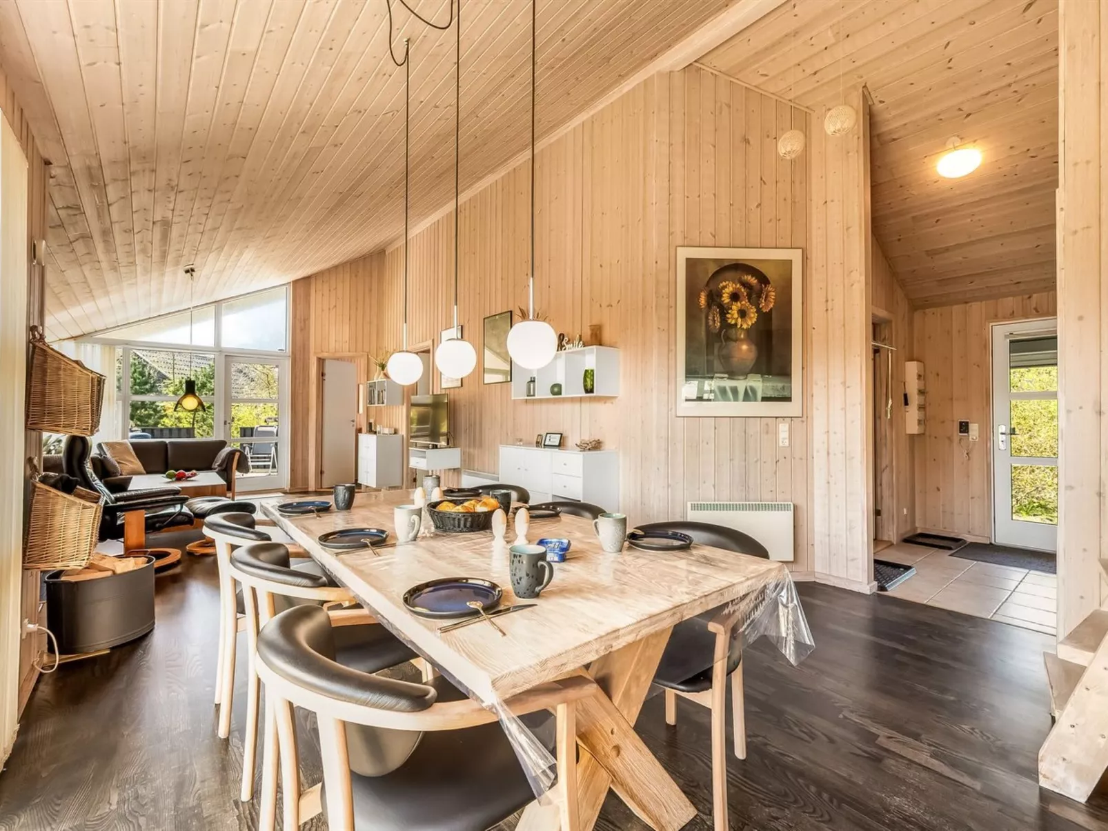 "Rekke" - 300m to the fjord-Dedans