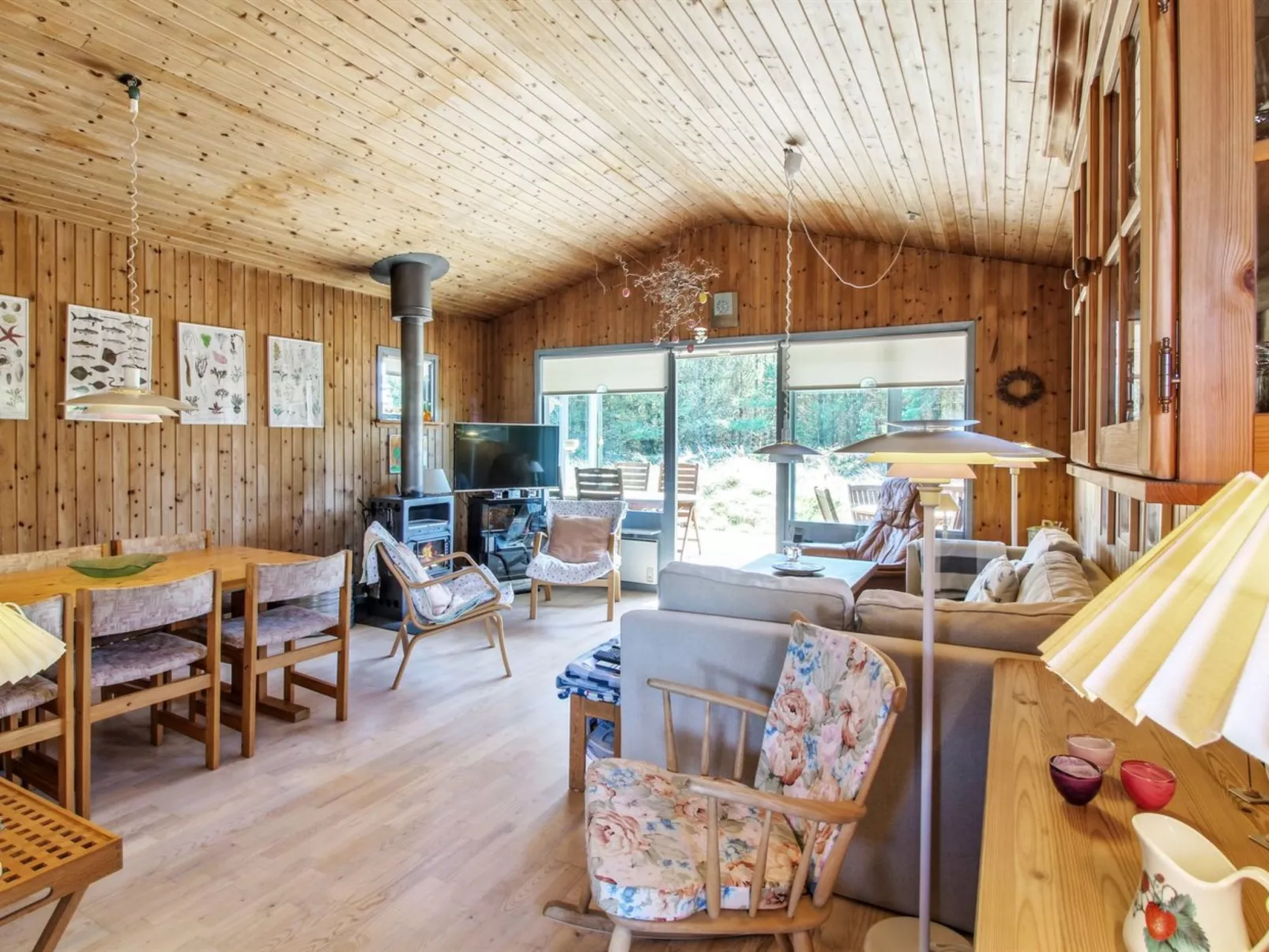 "Gerasim" - 1km from the sea-Drinnen