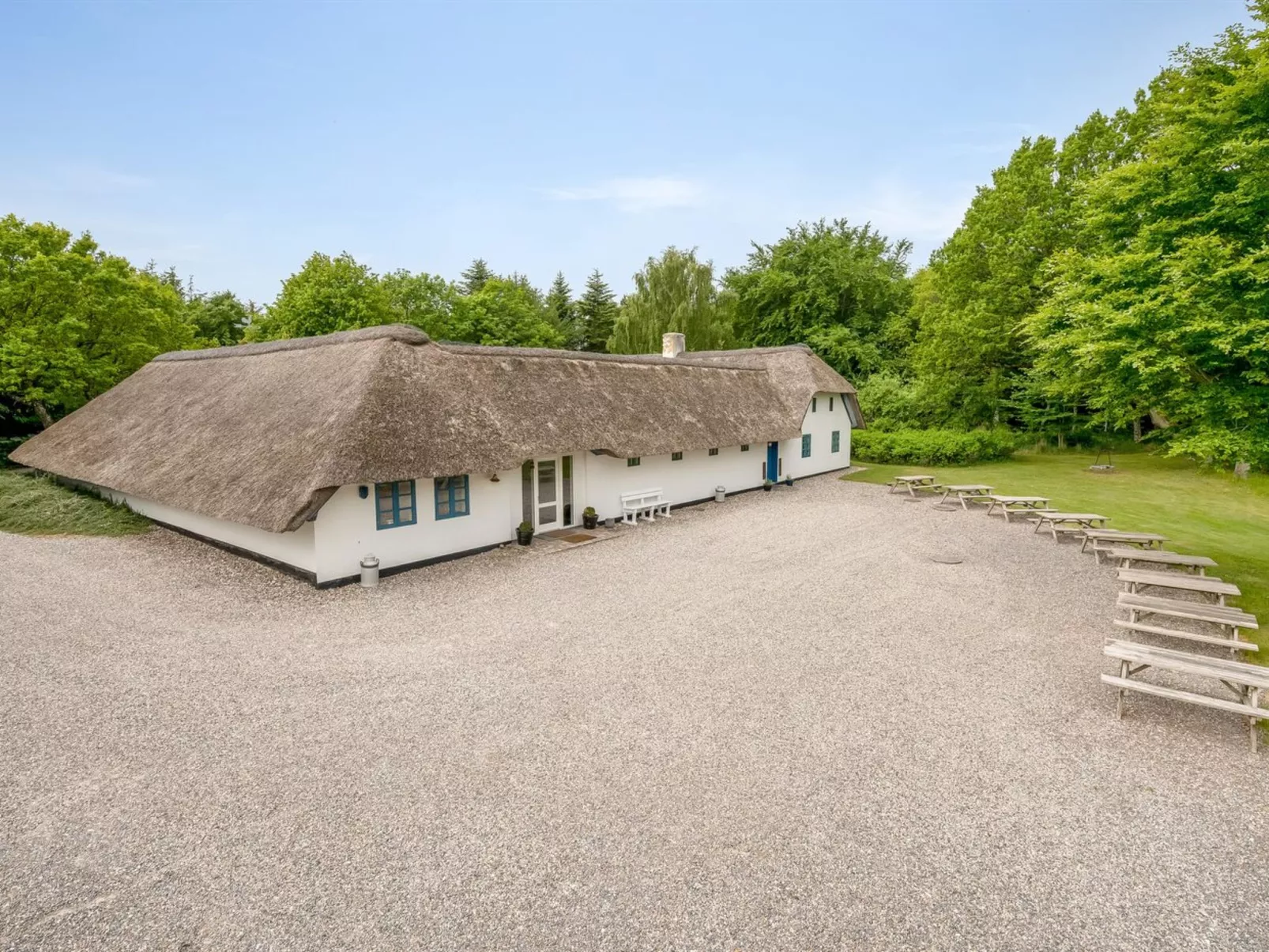 "Tatiane" - 10km from the sea-Outside