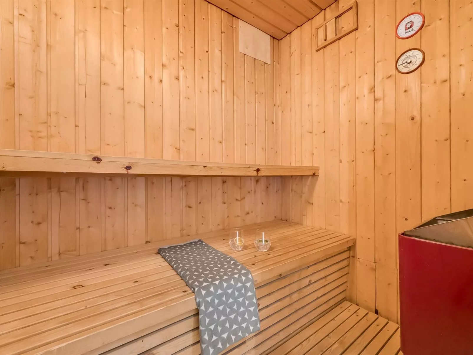 "Walther" - 300m from the sea-Drinnen