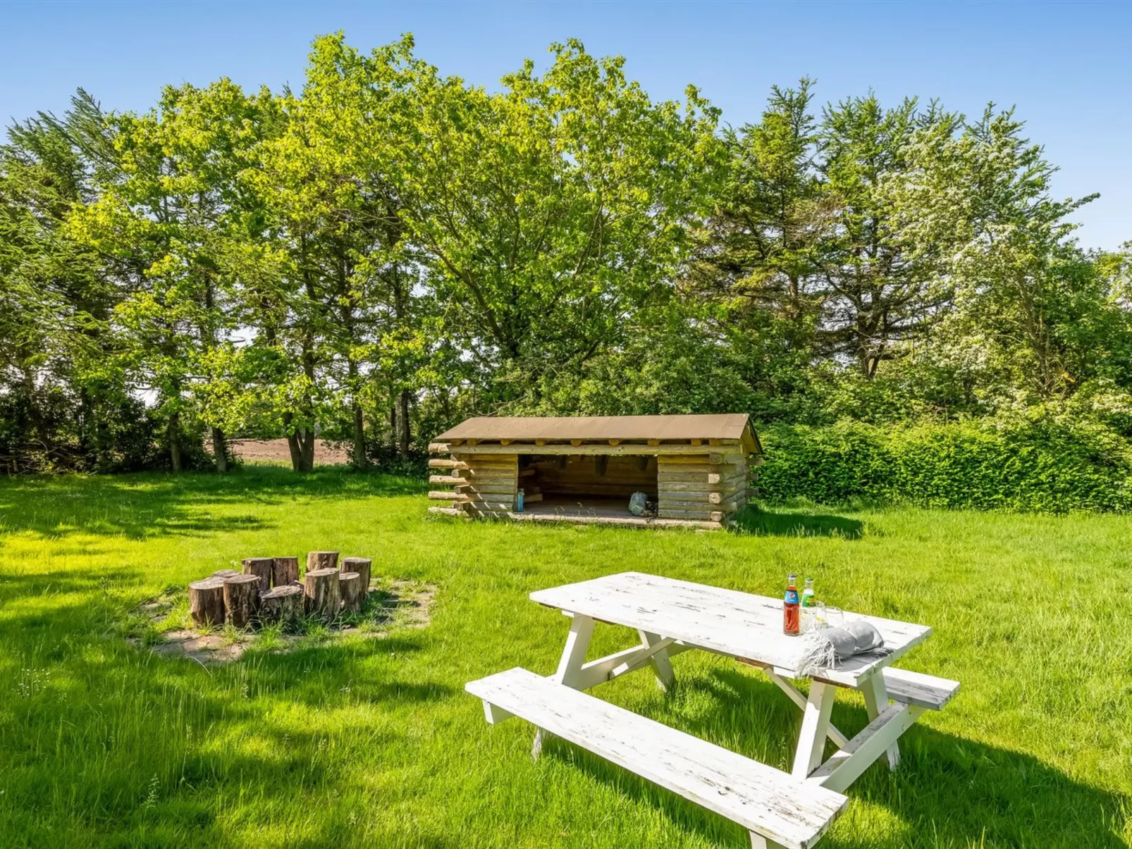 "Annli" - 800m to the fjord-Outside