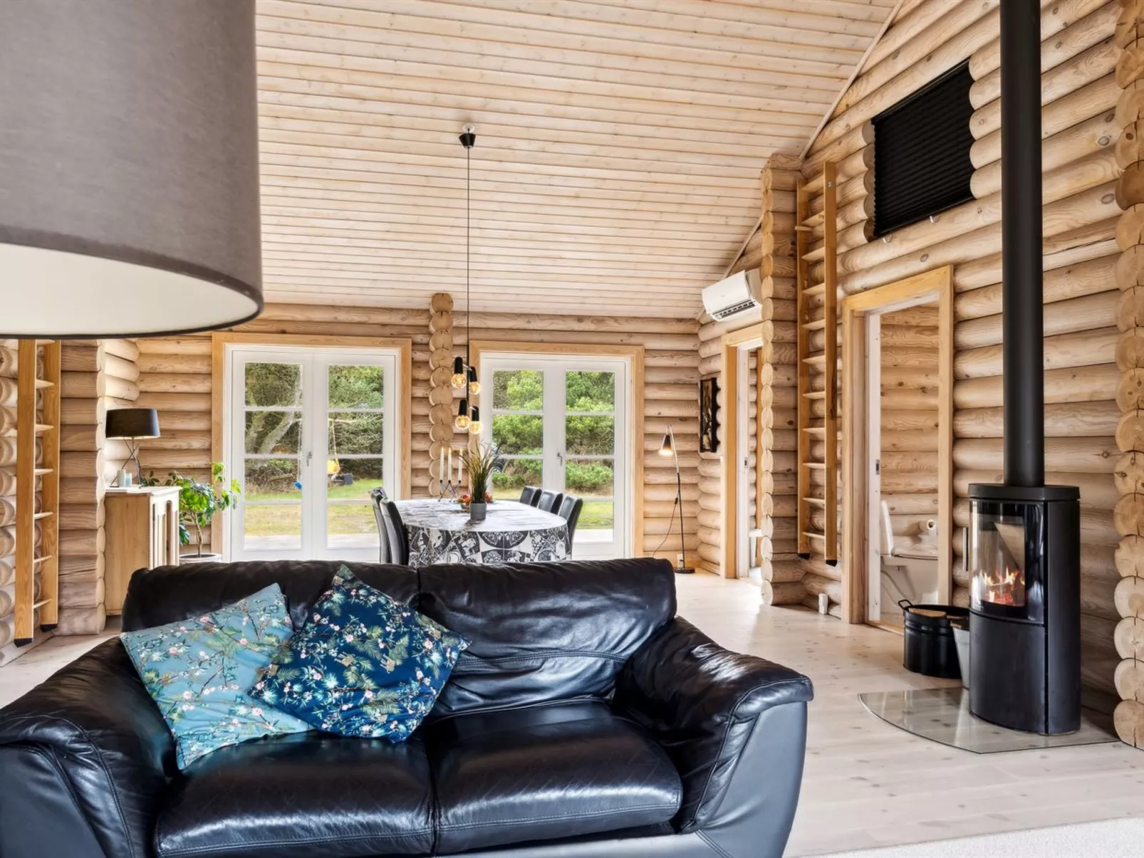 "Luzy" - 1km from the sea-Dedans