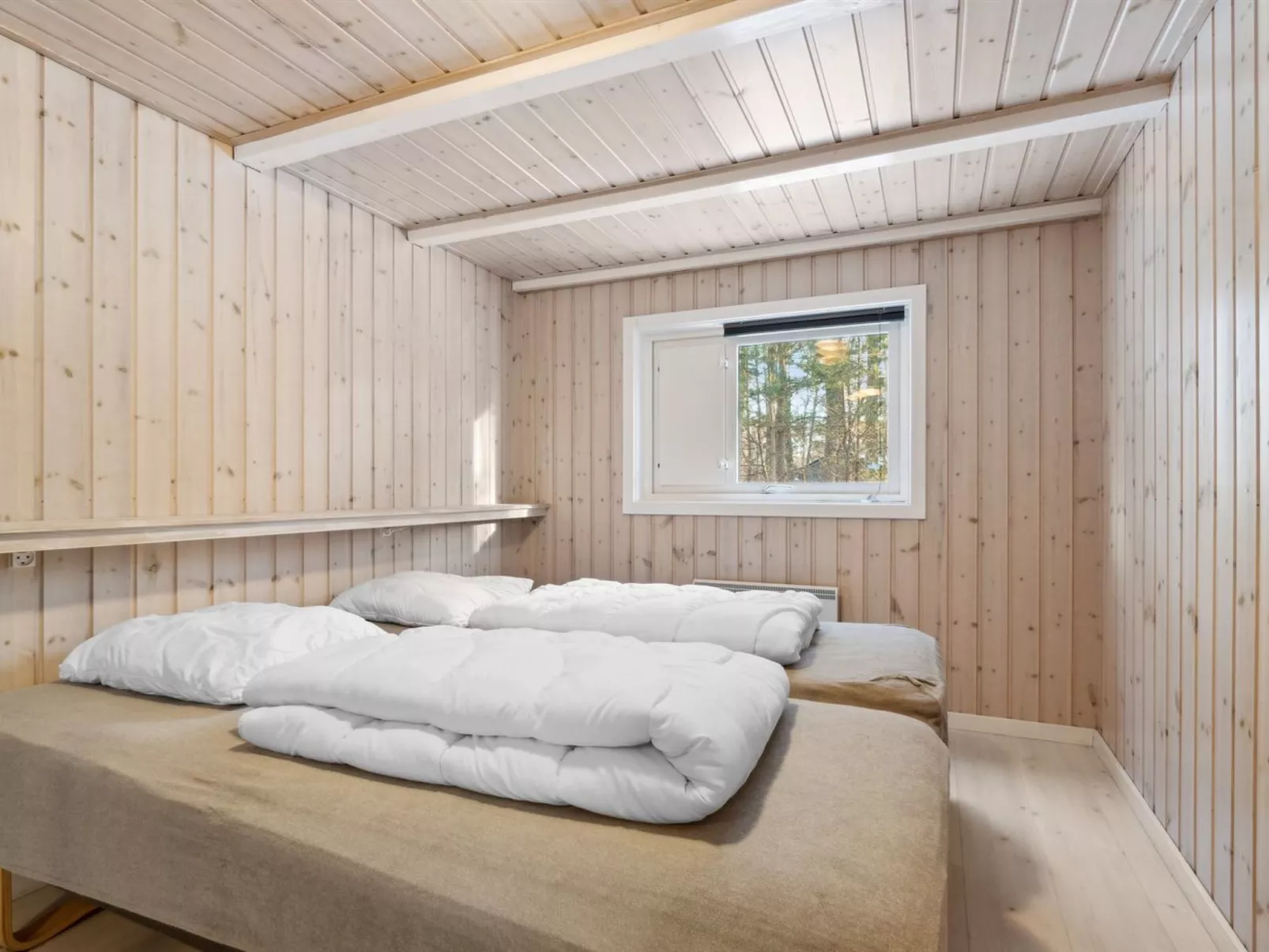 "Ellynor" - 600m from the sea-Inside