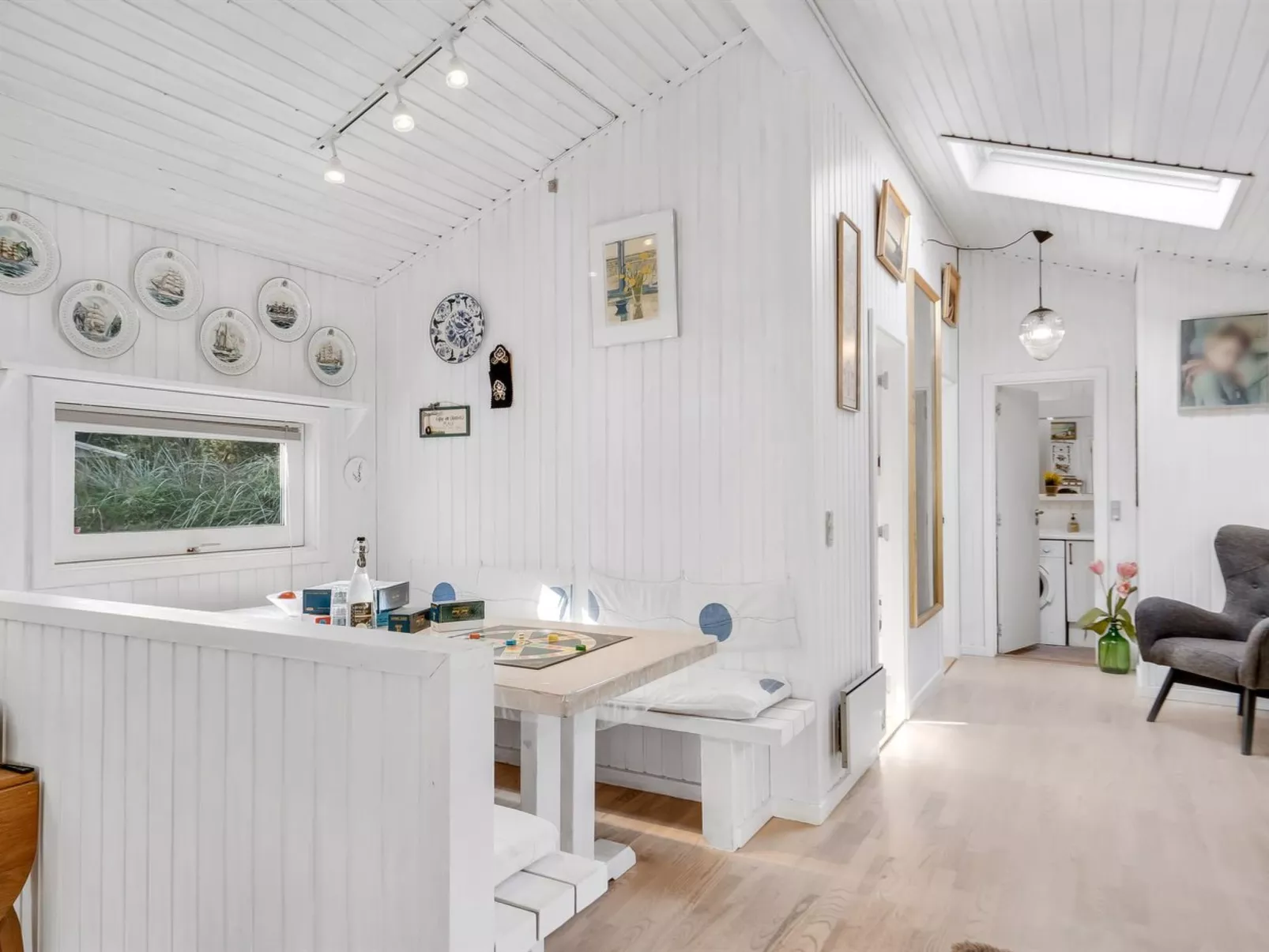 "Amai" - 100m from the sea-Dedans