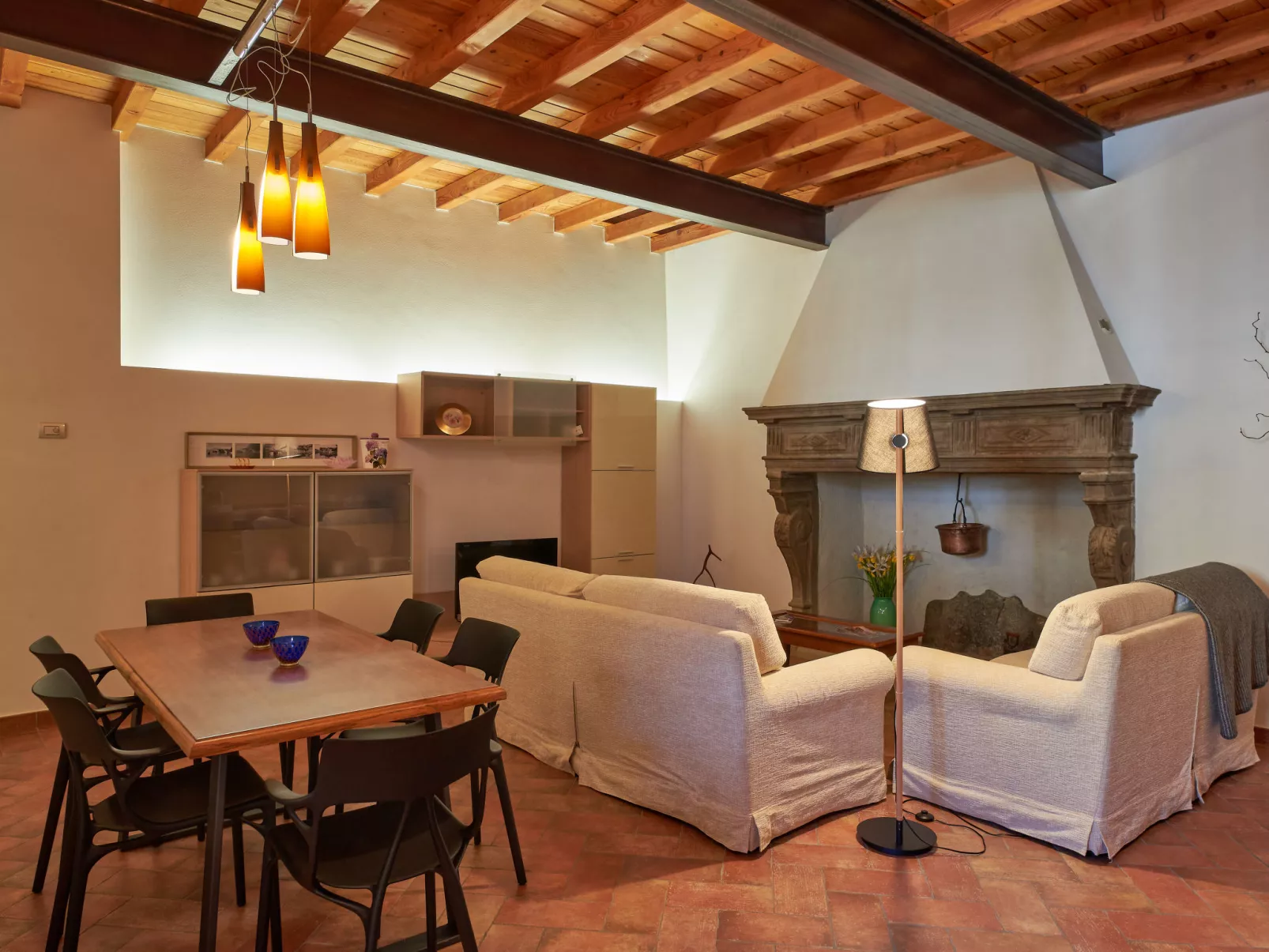 La Cascina-Inside