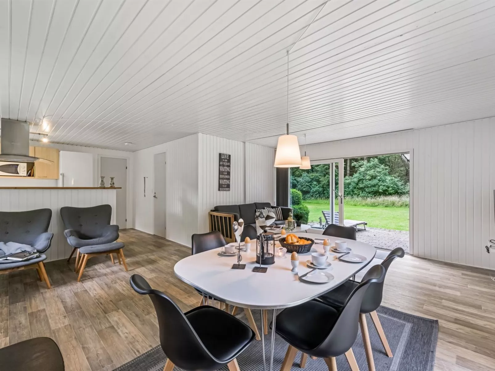 "Tancred" - 30km from the sea-Dedans