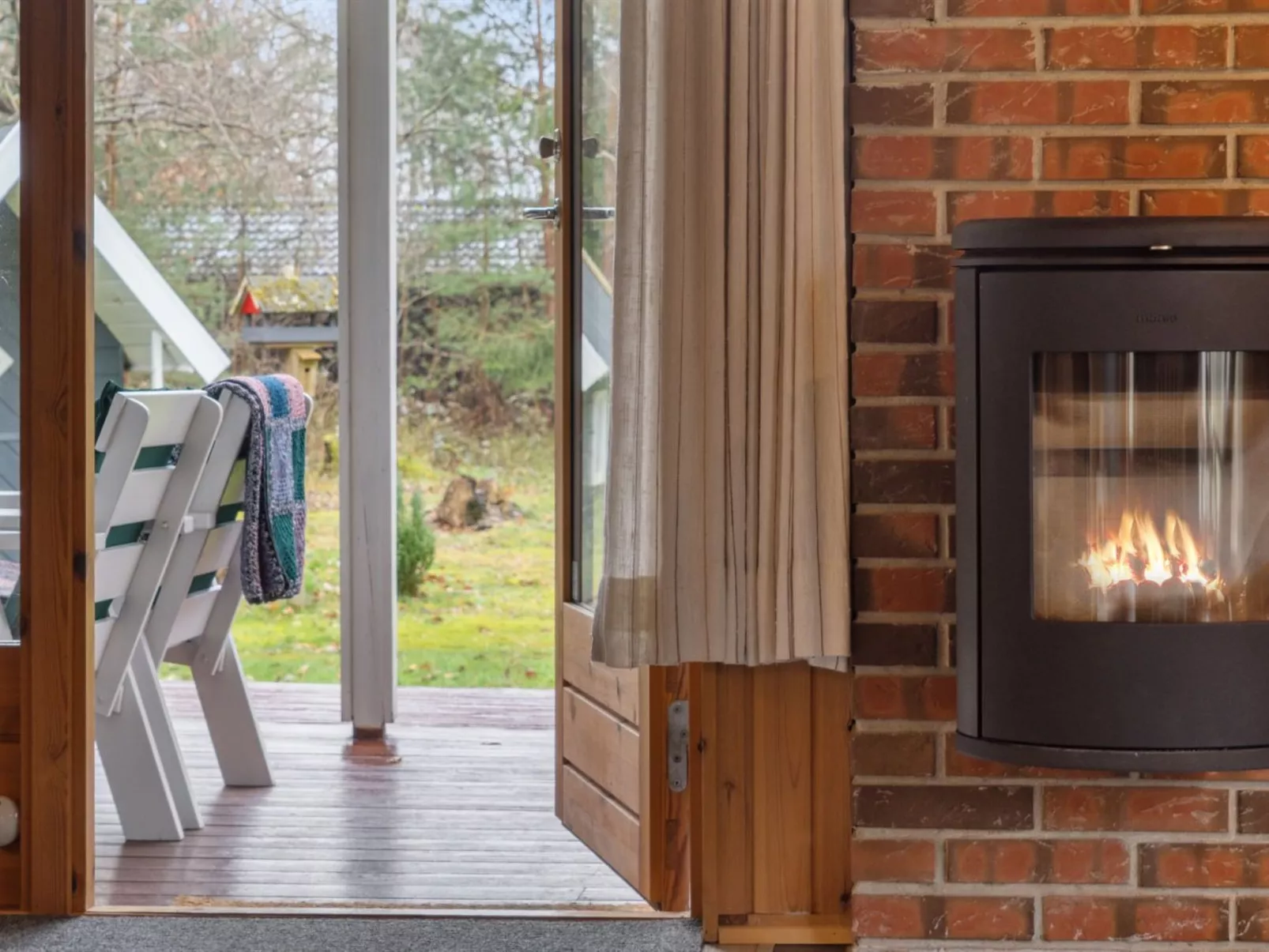 "Sofja" - 175m to the fjord-Inside