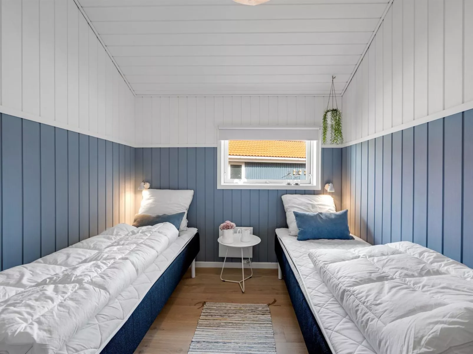 "Ingelis" - 150m to the fjord-Inside