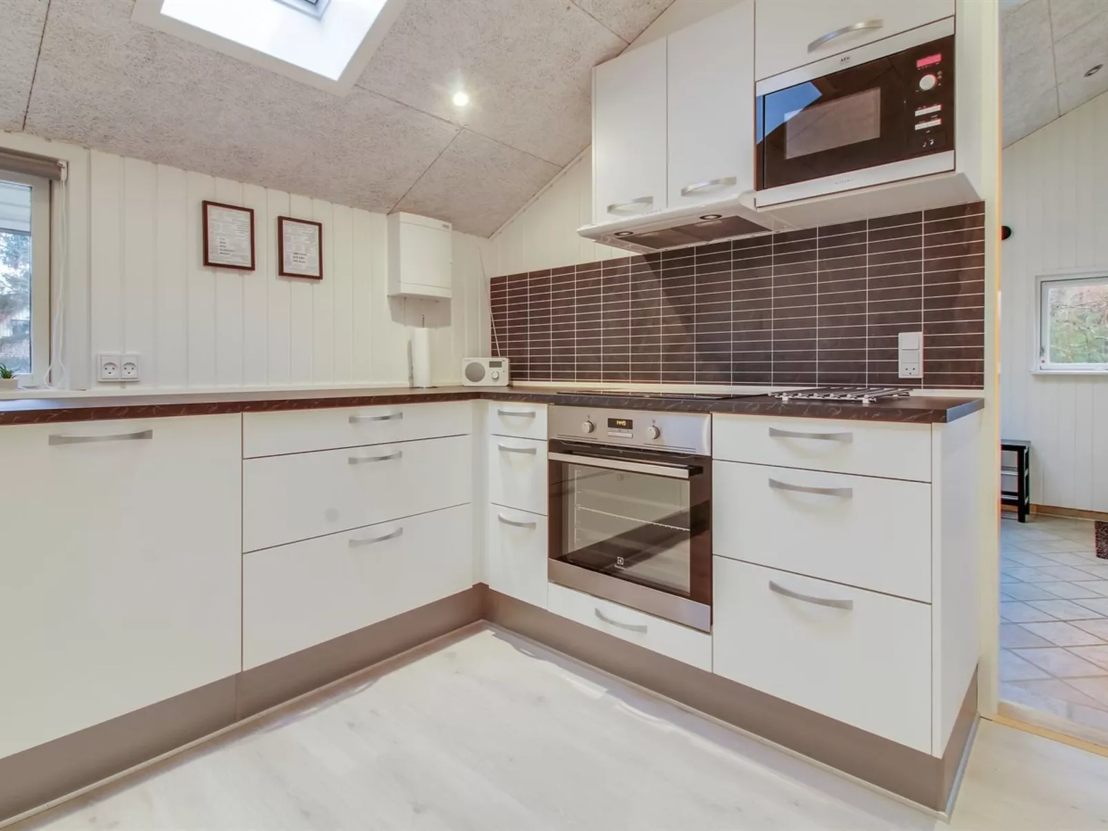 "Ria" - 250m from the sea-Inside