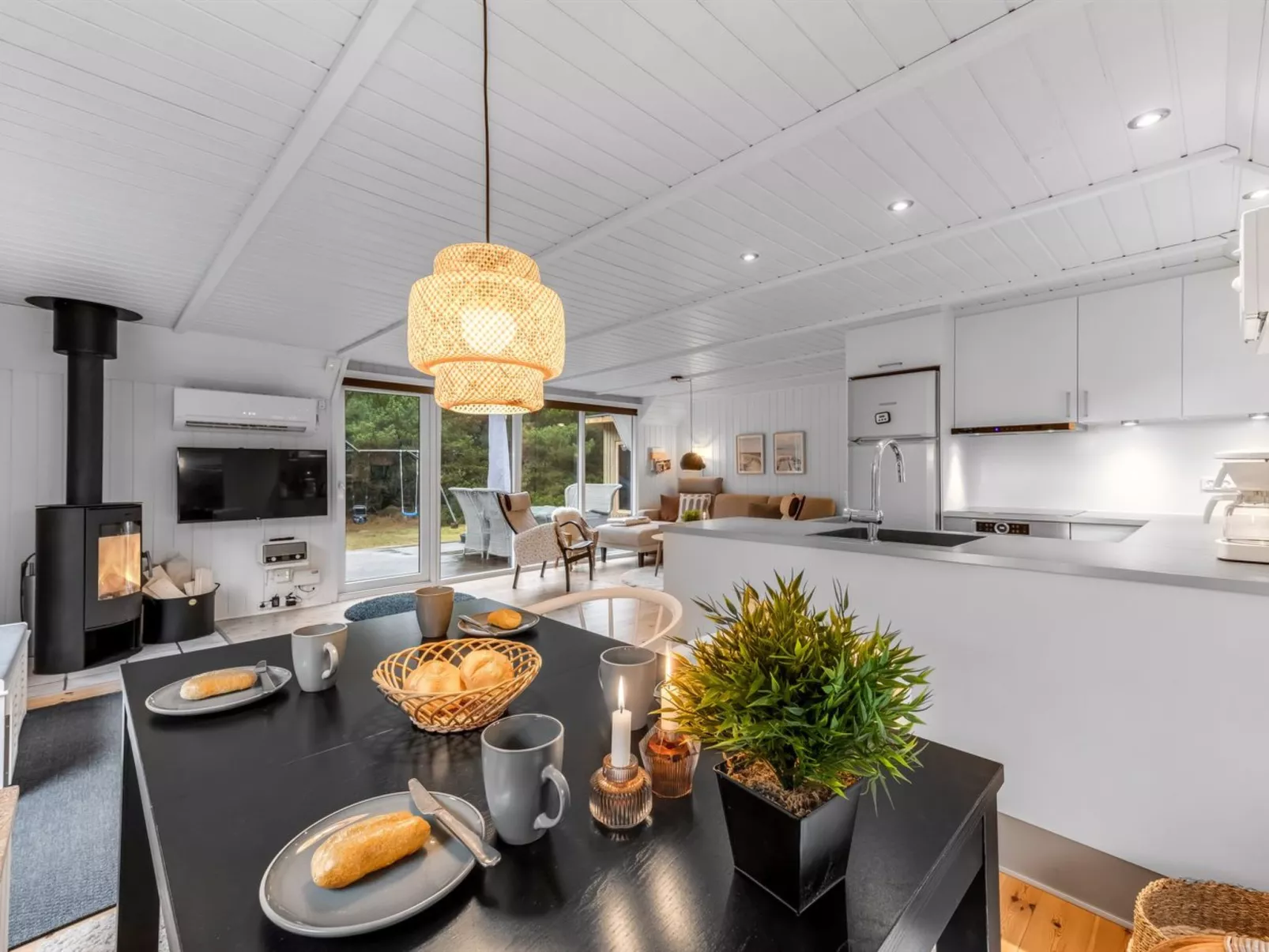 "Ginna" - 1.3km from the sea-Inside