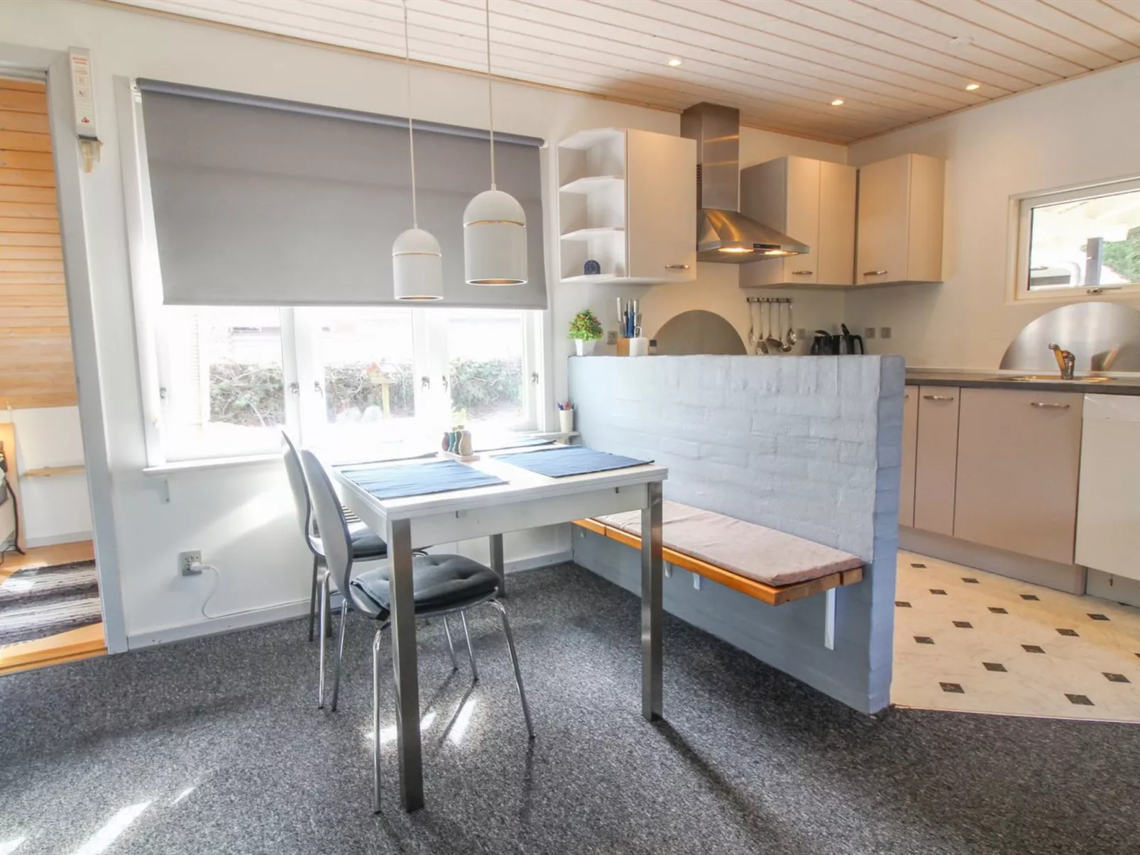 "Augustine" - 1.6km from the sea-Inside