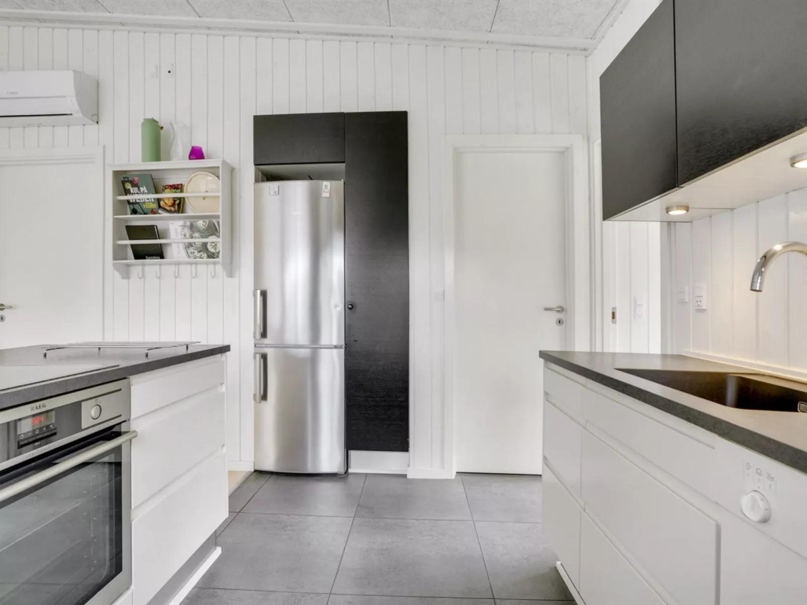 "Joachim" - 200m from the sea-Inside