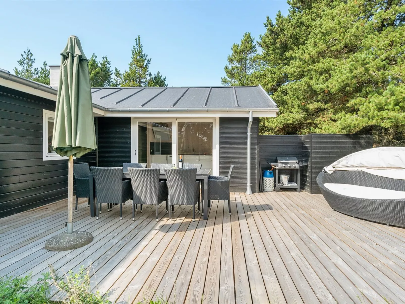 "Solgunn" - 900m from the sea-Outside