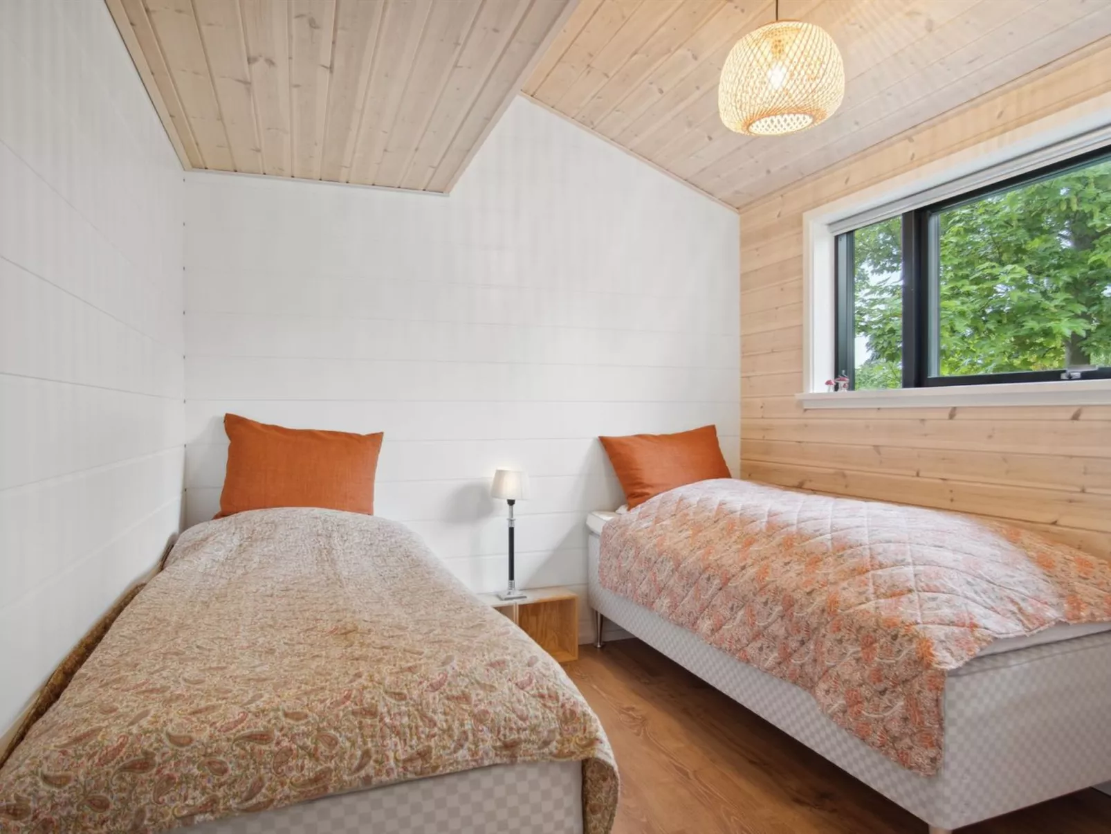 "Huldrik" - 100m from the sea-Inside