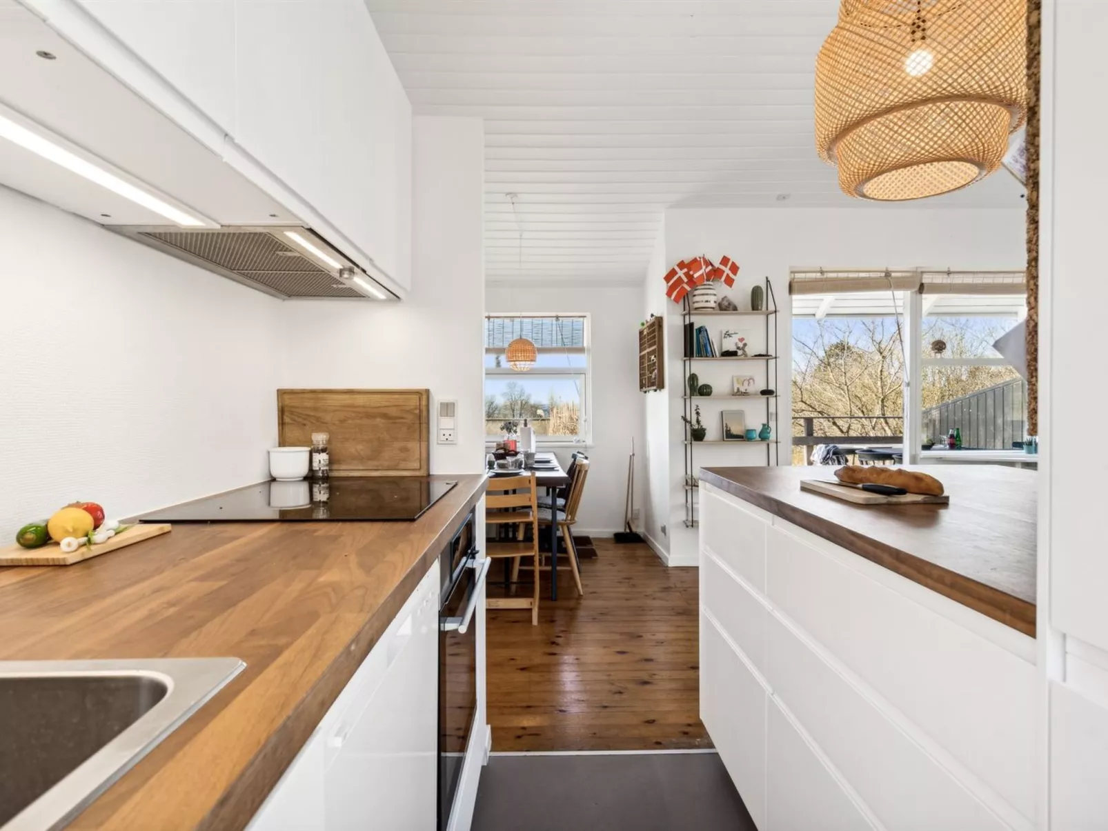 "Usbjorn" - 500m from the sea-Drinnen