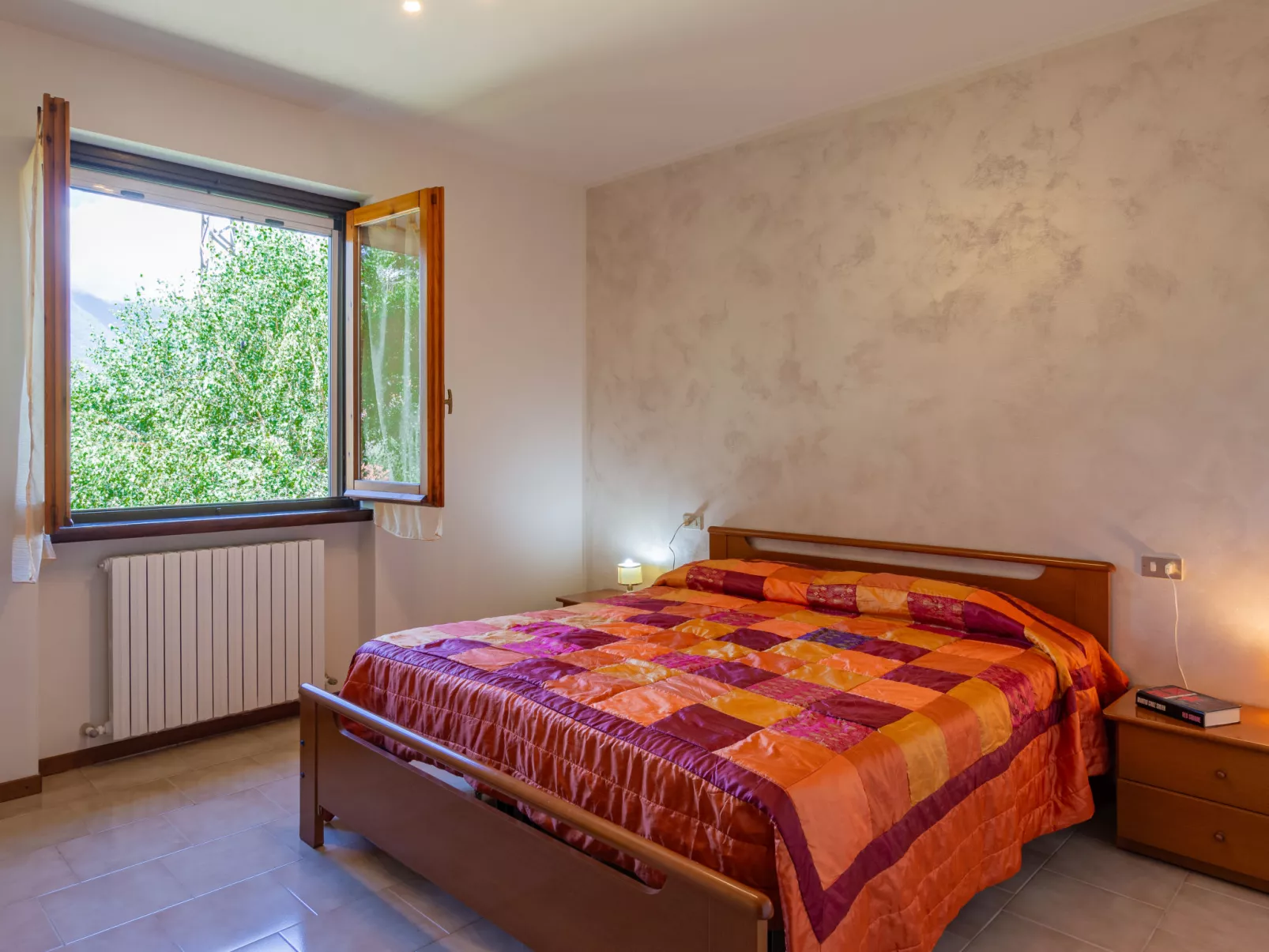 Nel Castagneto-Inside