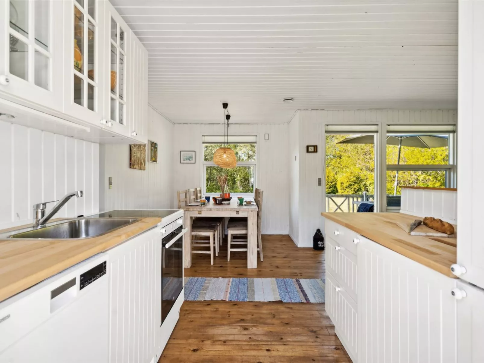 "Aldina" - 400m to the fjord-Dedans