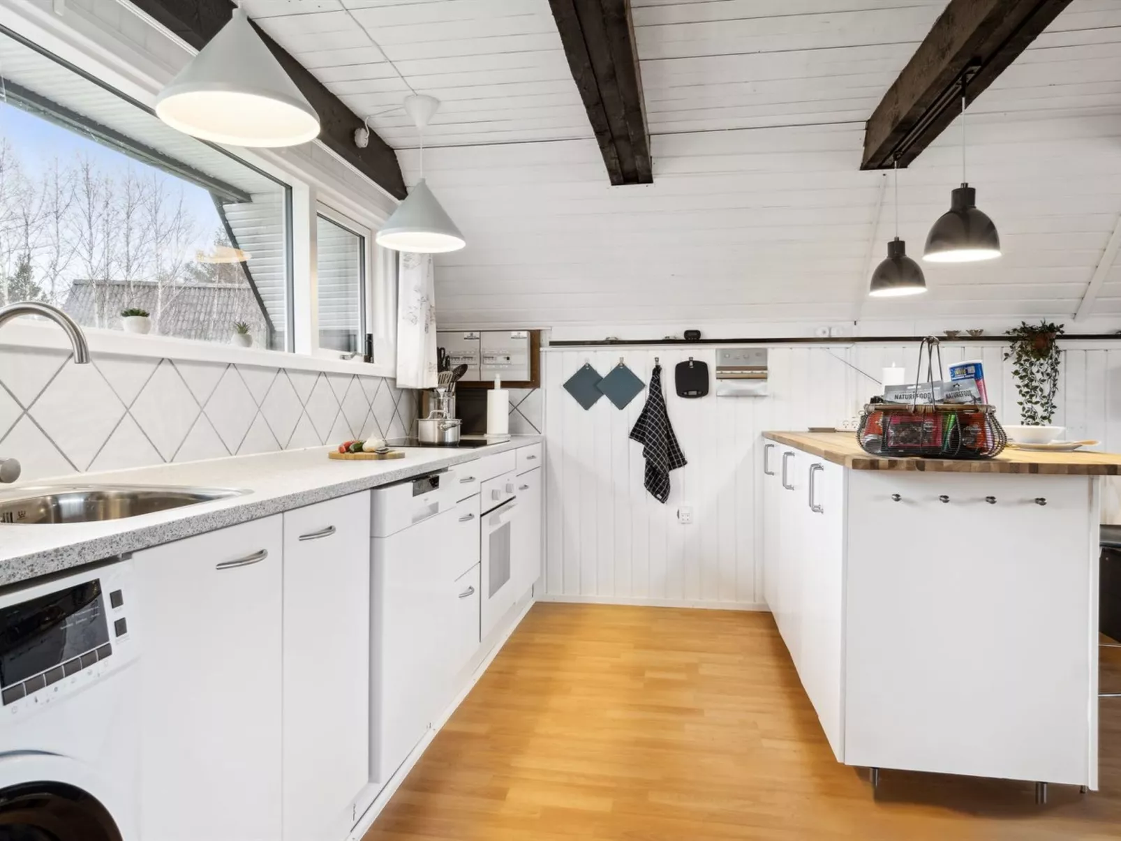 "Jace" - 900m from the sea-Dedans