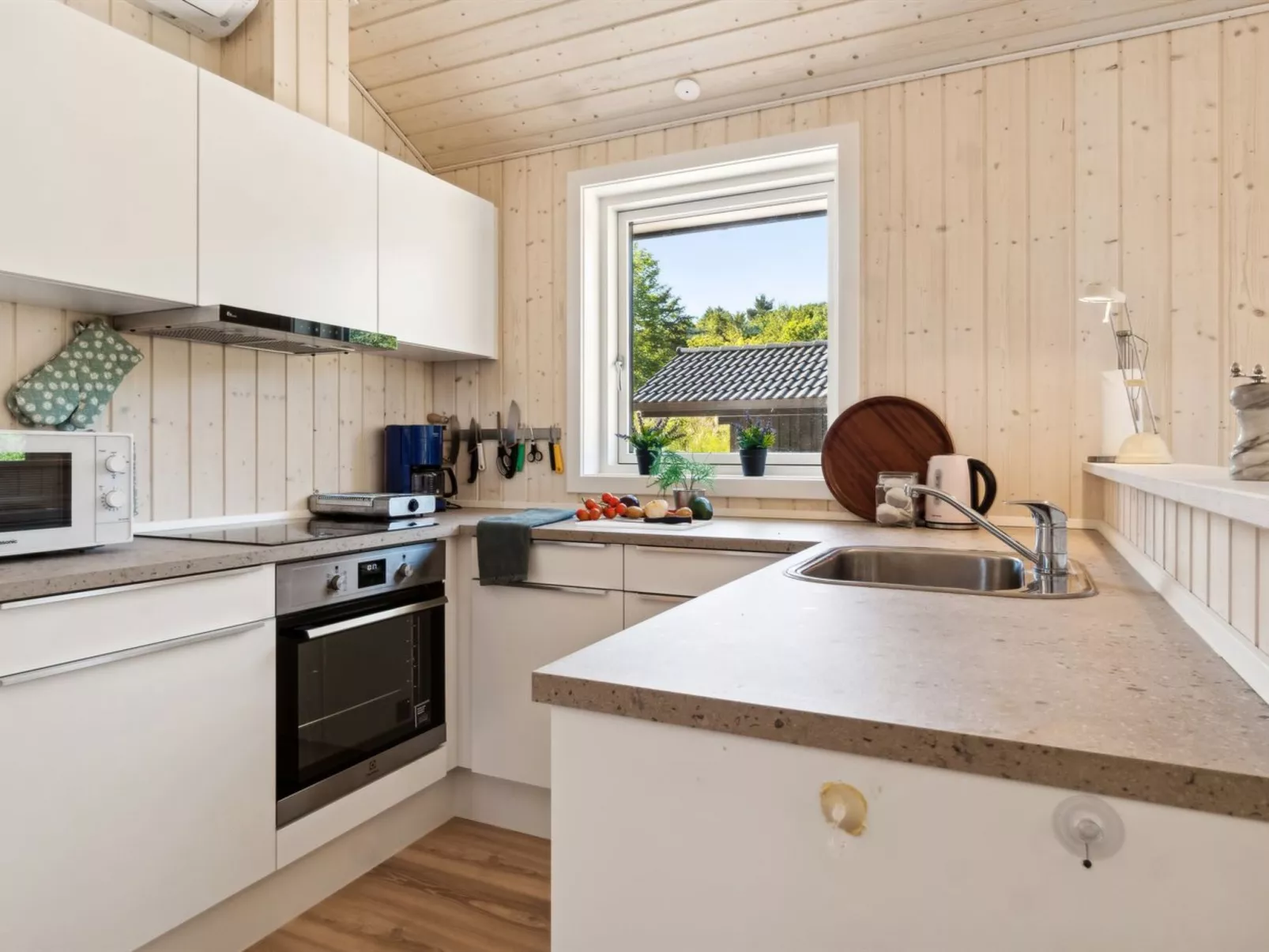 "Vojdan" - 600m from the sea-Dedans