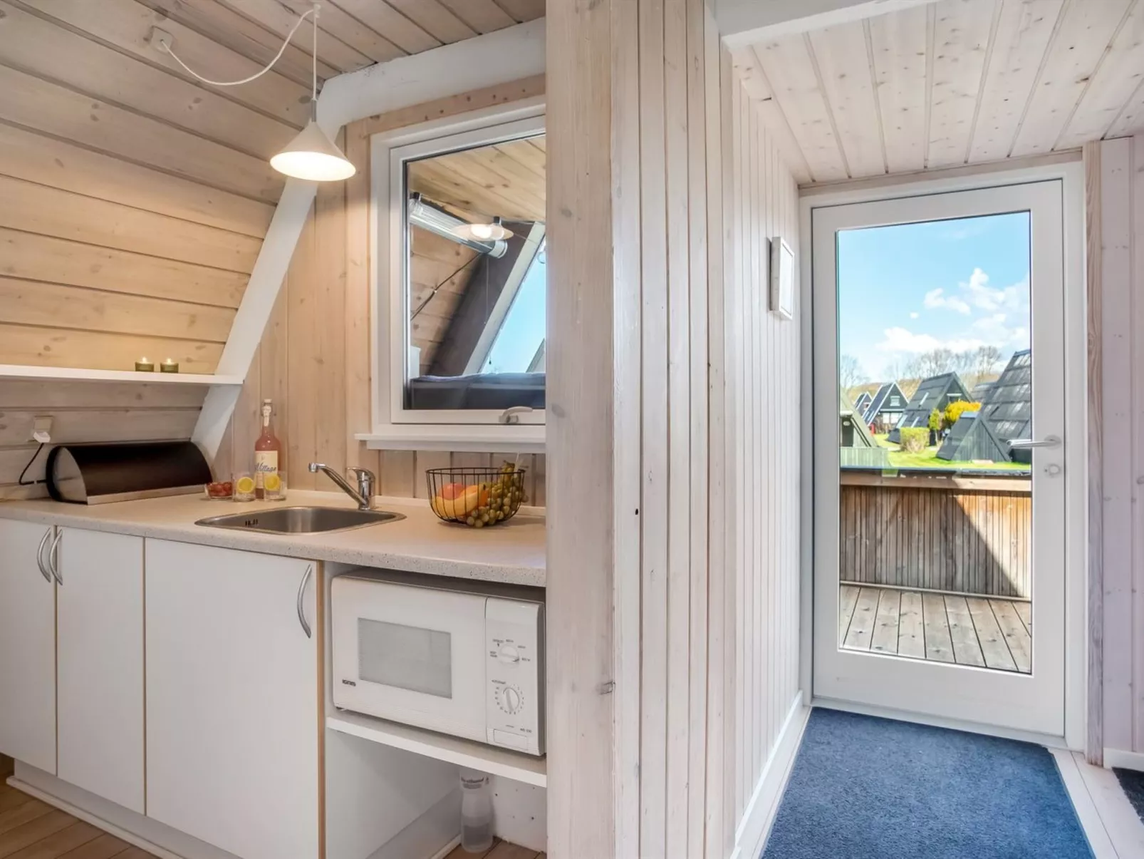 "Erly" - 18km to the fjord-Inside