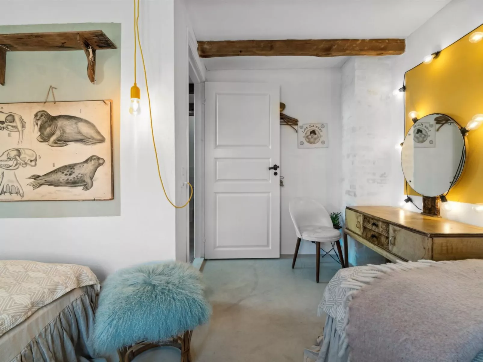 "Hebba" - 125m from the sea-Drinnen