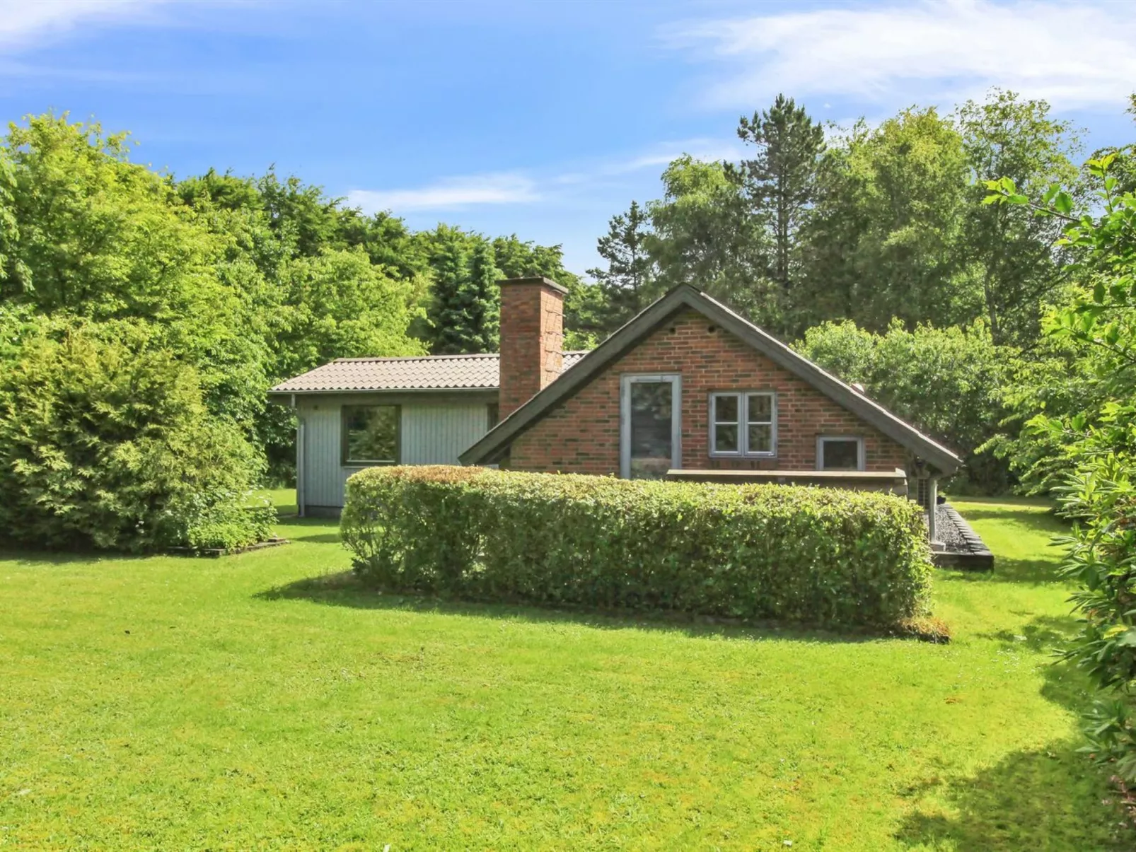 "Ofrath" - 30km from the sea-Outside