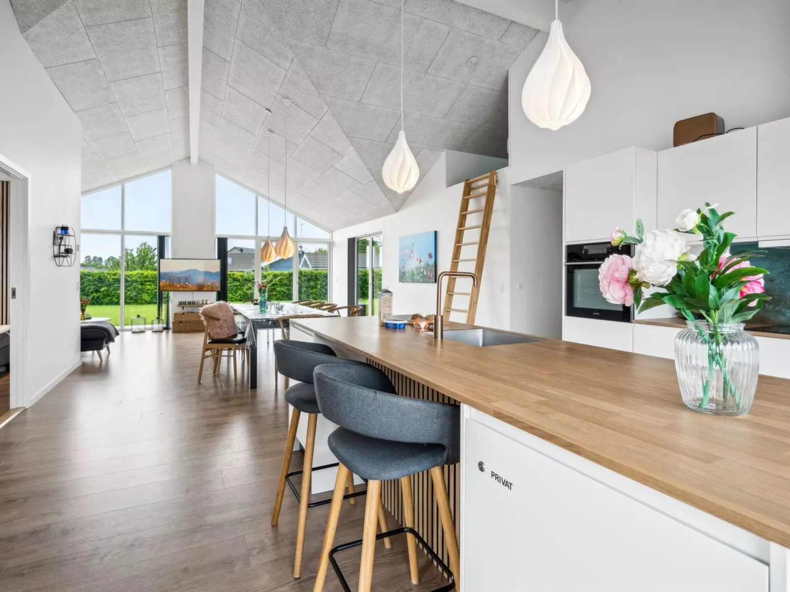 "Danika" - 650m from the sea-Drinnen