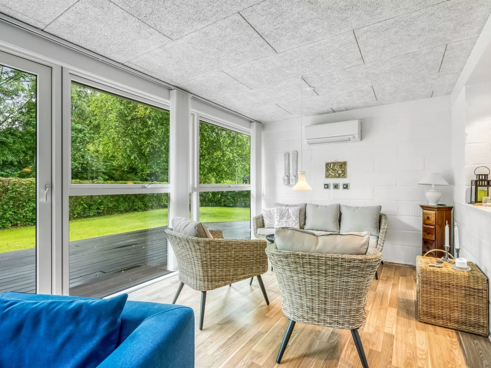 "Lyra" - 500m to the fjord-Dedans