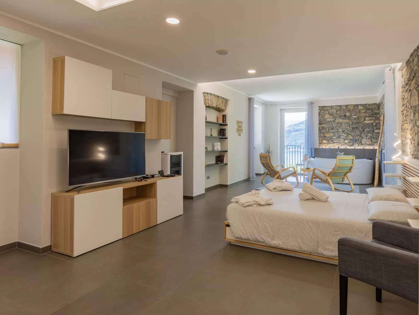 Lacum Lux Resort-Inside