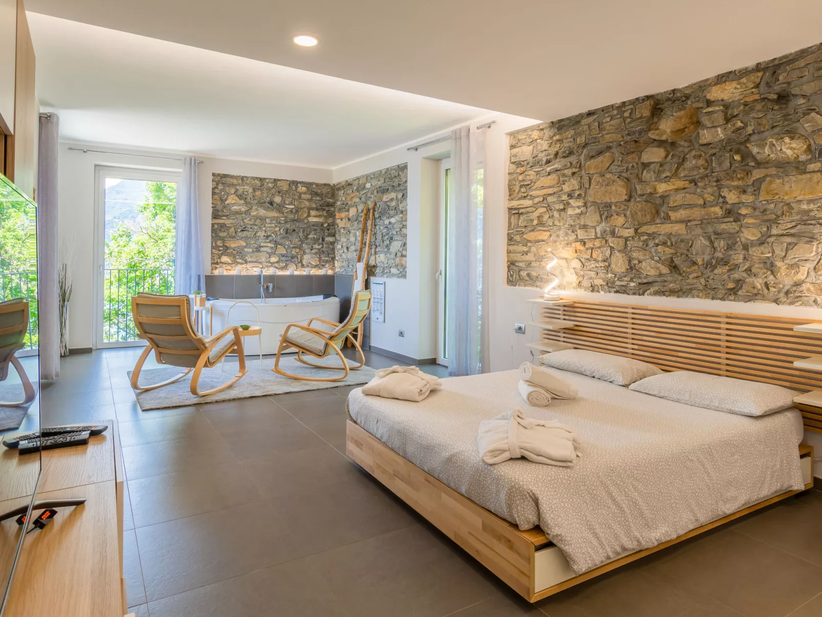 Lacum Lux Resort-Inside