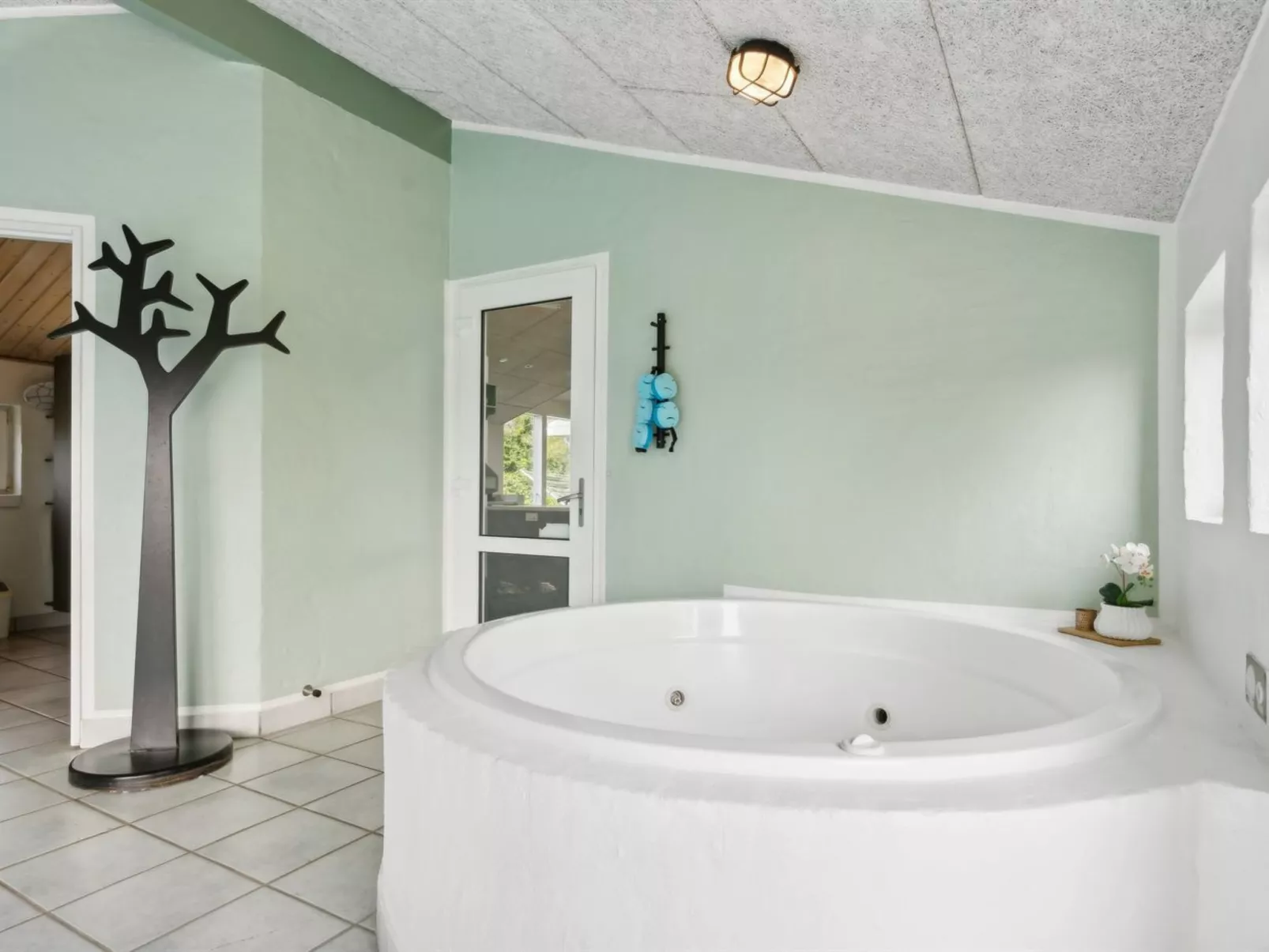 "Svenn" - 300m from the sea-Drinnen