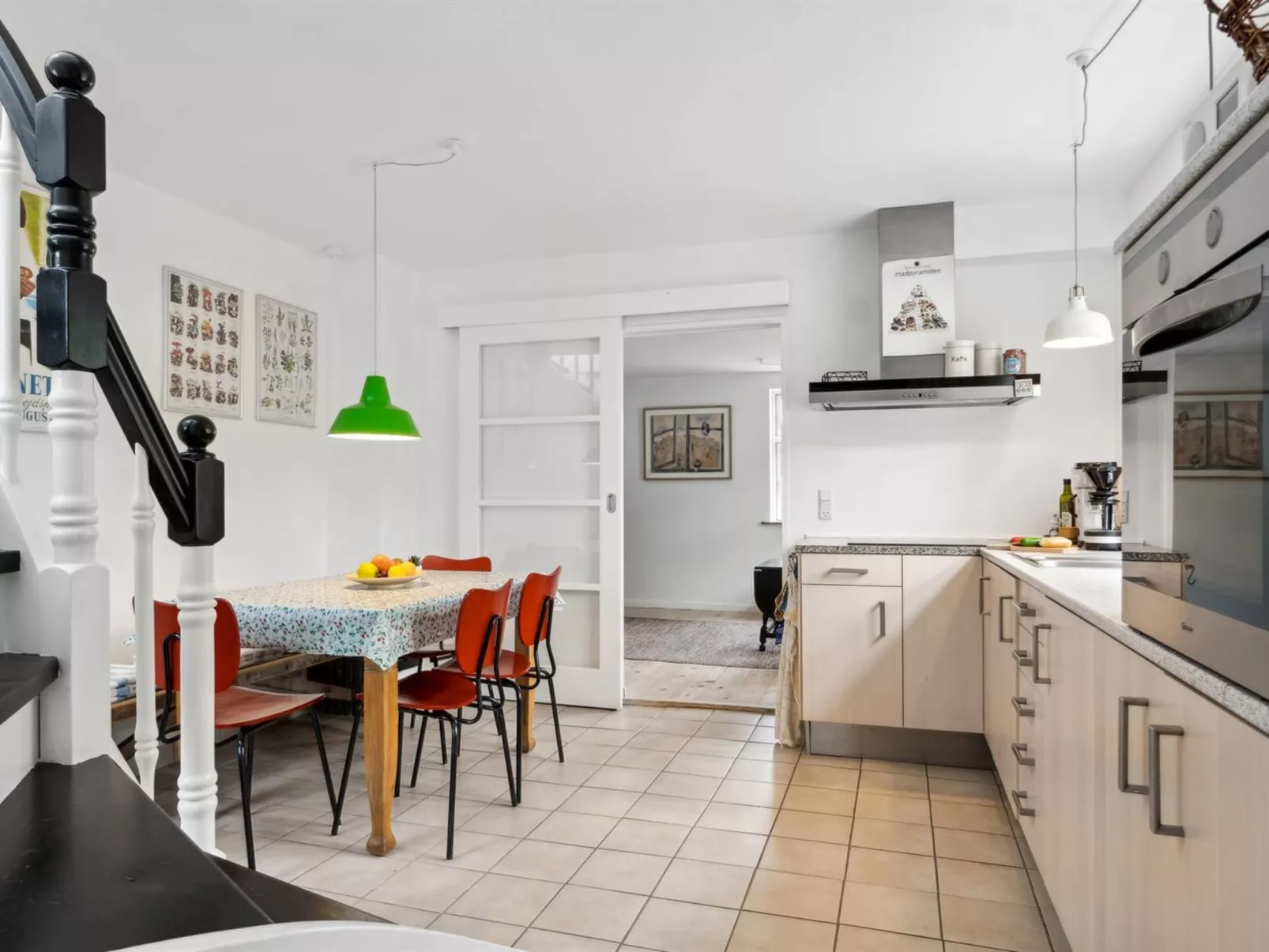 "Keyla" - 2.3km from the sea-Inside