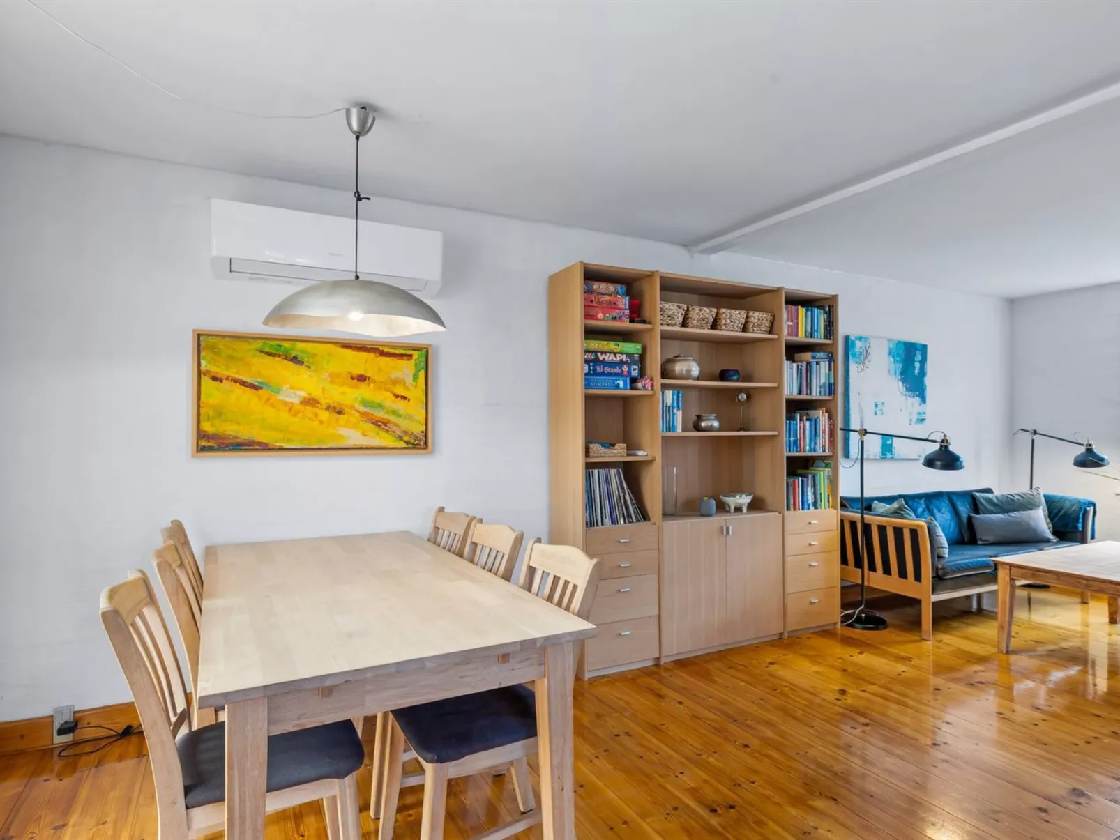 "Huno" - 2km from the sea-Inside