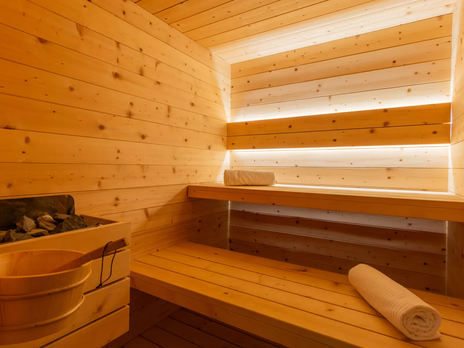 Lacum Lux Resort-Inside